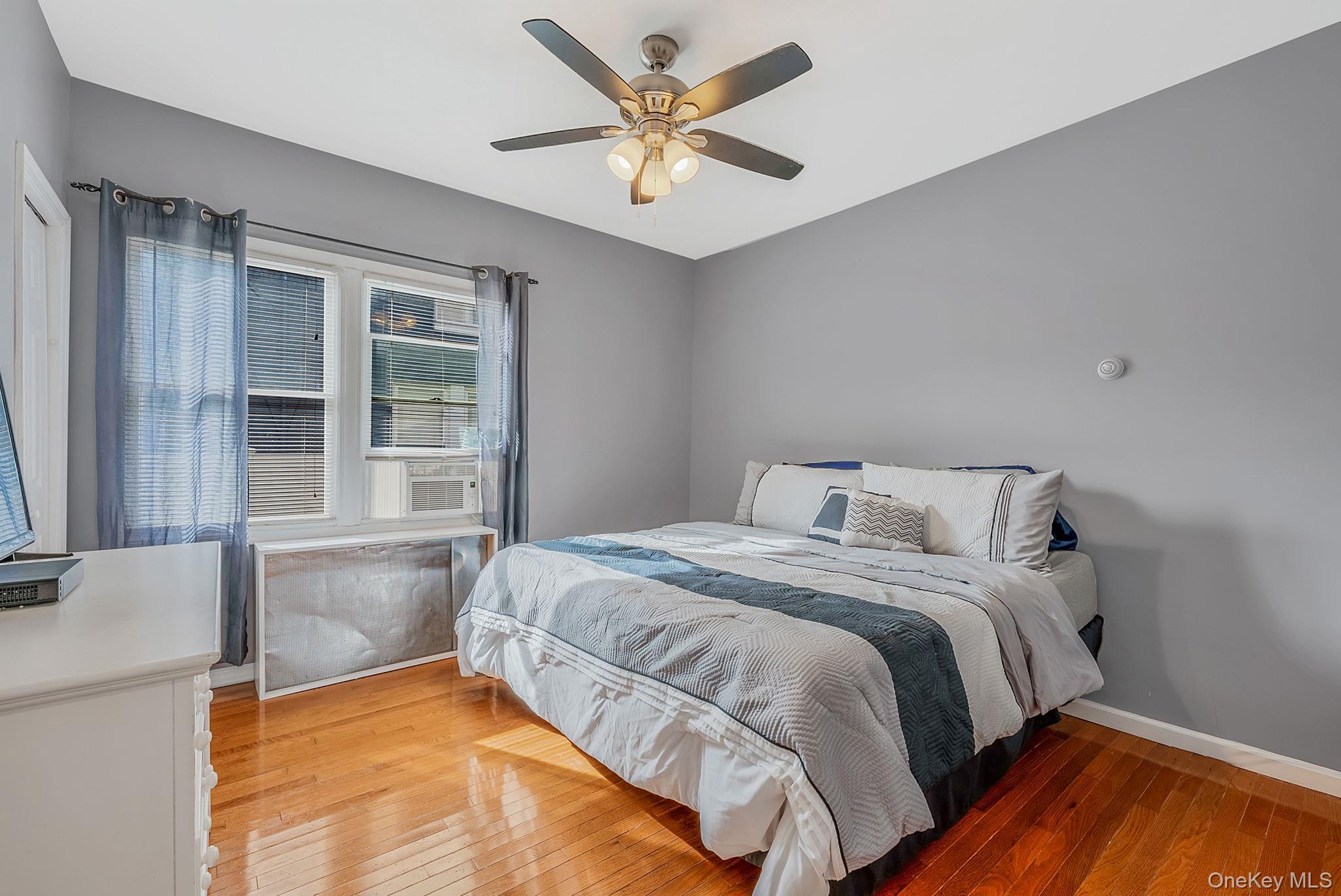 #19 photo, 236 W Pine Street, ナッソー郡 Long Beach , NY 11561