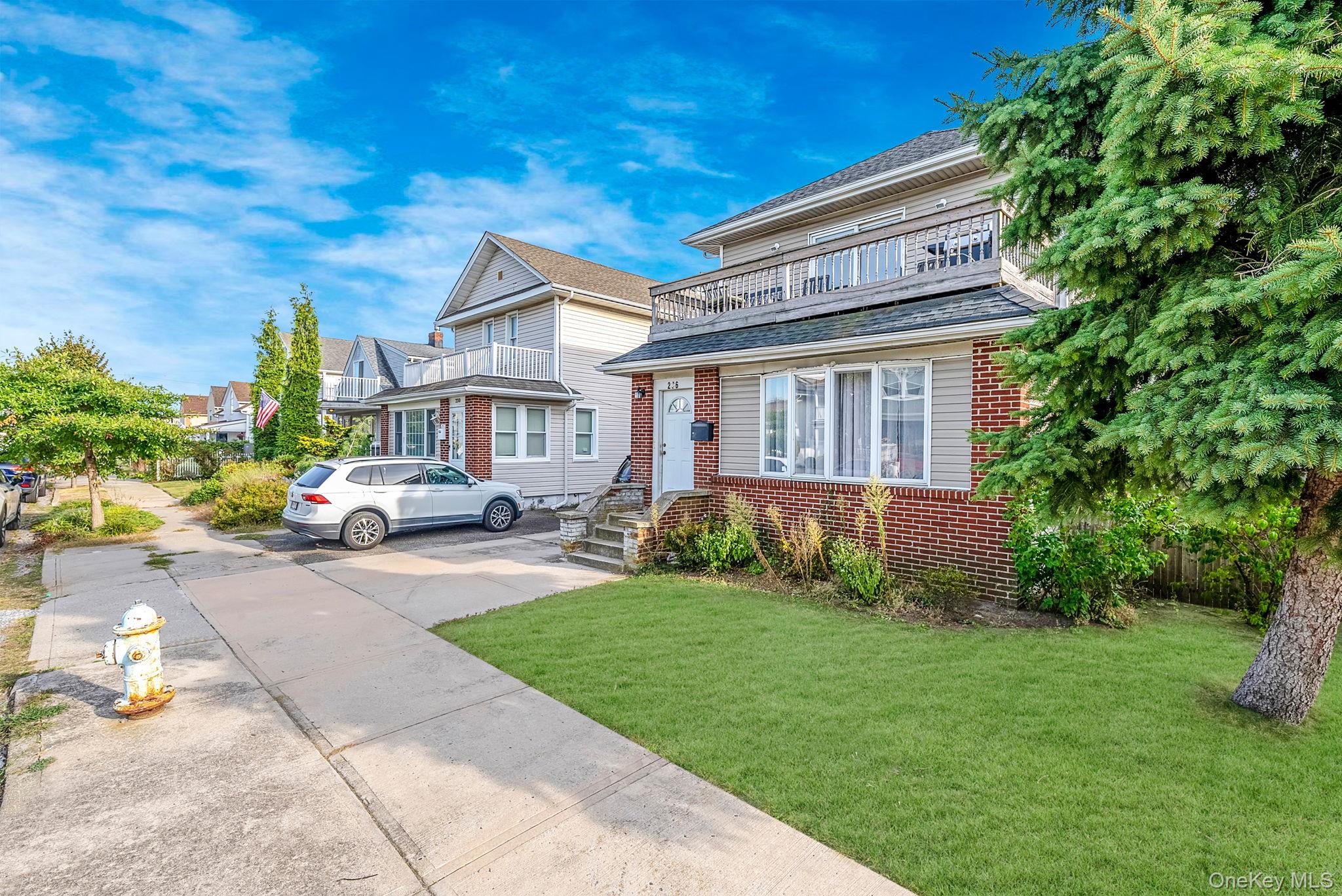 #2 photo, 236 W Pine Street, ナッソー郡 Long Beach , NY 11561