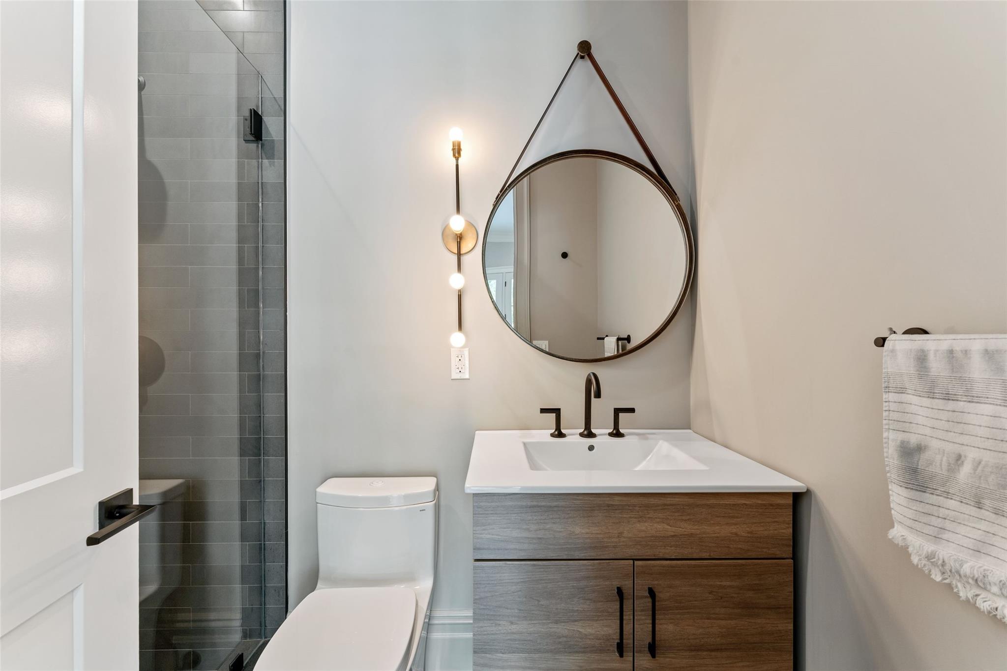 #19 photo, 17 Oxford Road, Scarsdale , NY 10583