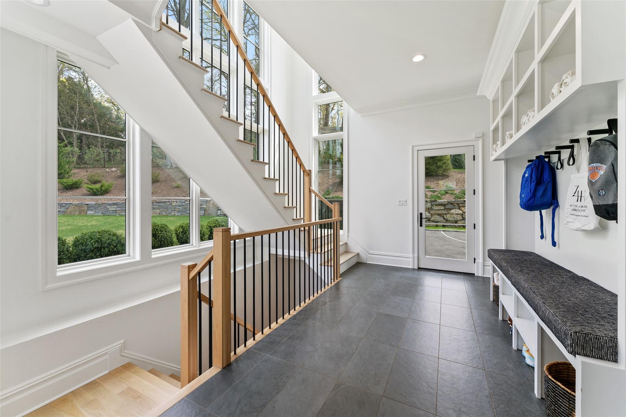 #20 photo, 17 Oxford Road, Scarsdale , NY 10583