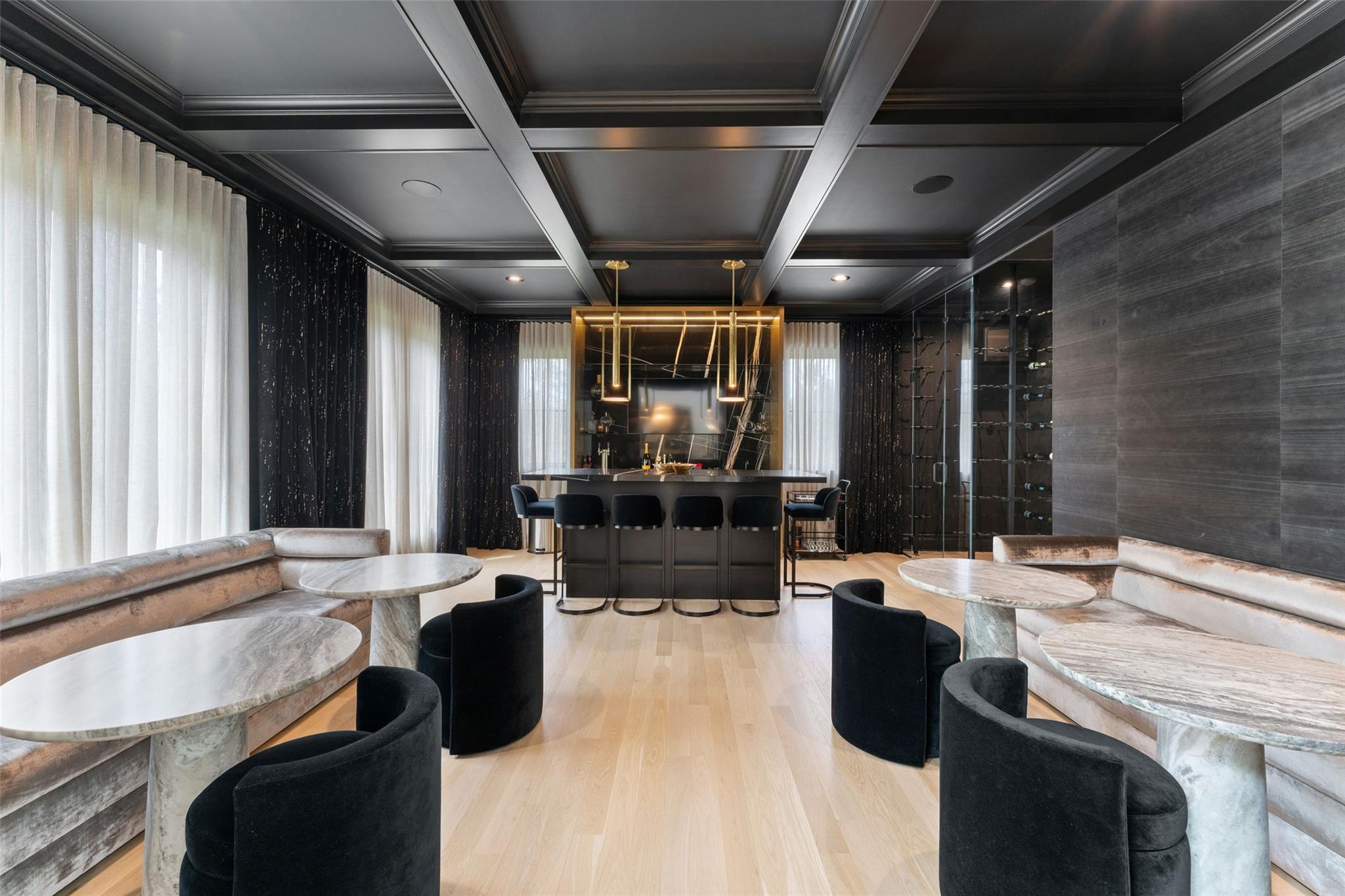 #7 photo, 17 Oxford Road, Scarsdale , NY 10583