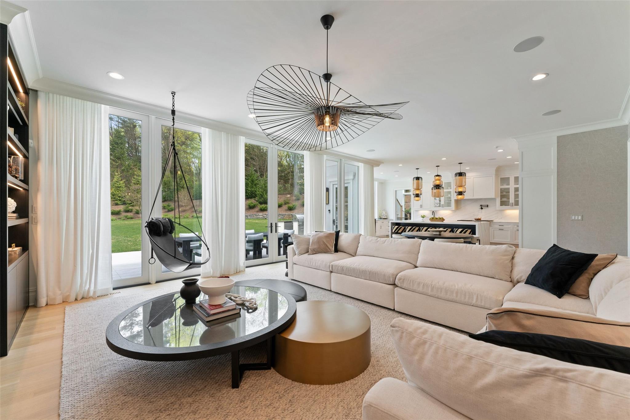 #9 photo, 17 Oxford Road, Scarsdale , NY 10583