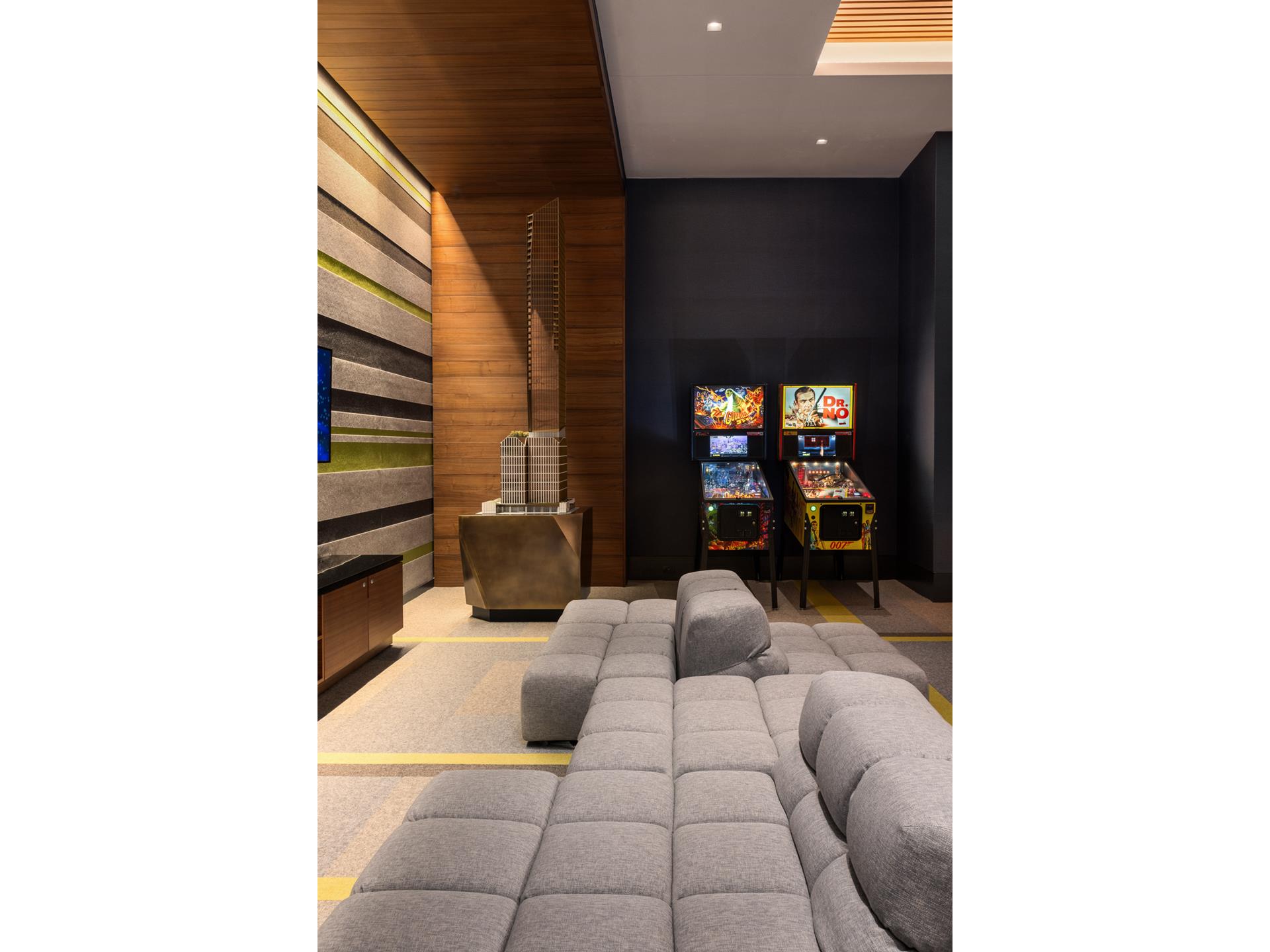 #8 photo, 50 W 66TH Street, マンハッタン Lincoln Square , NY 10023