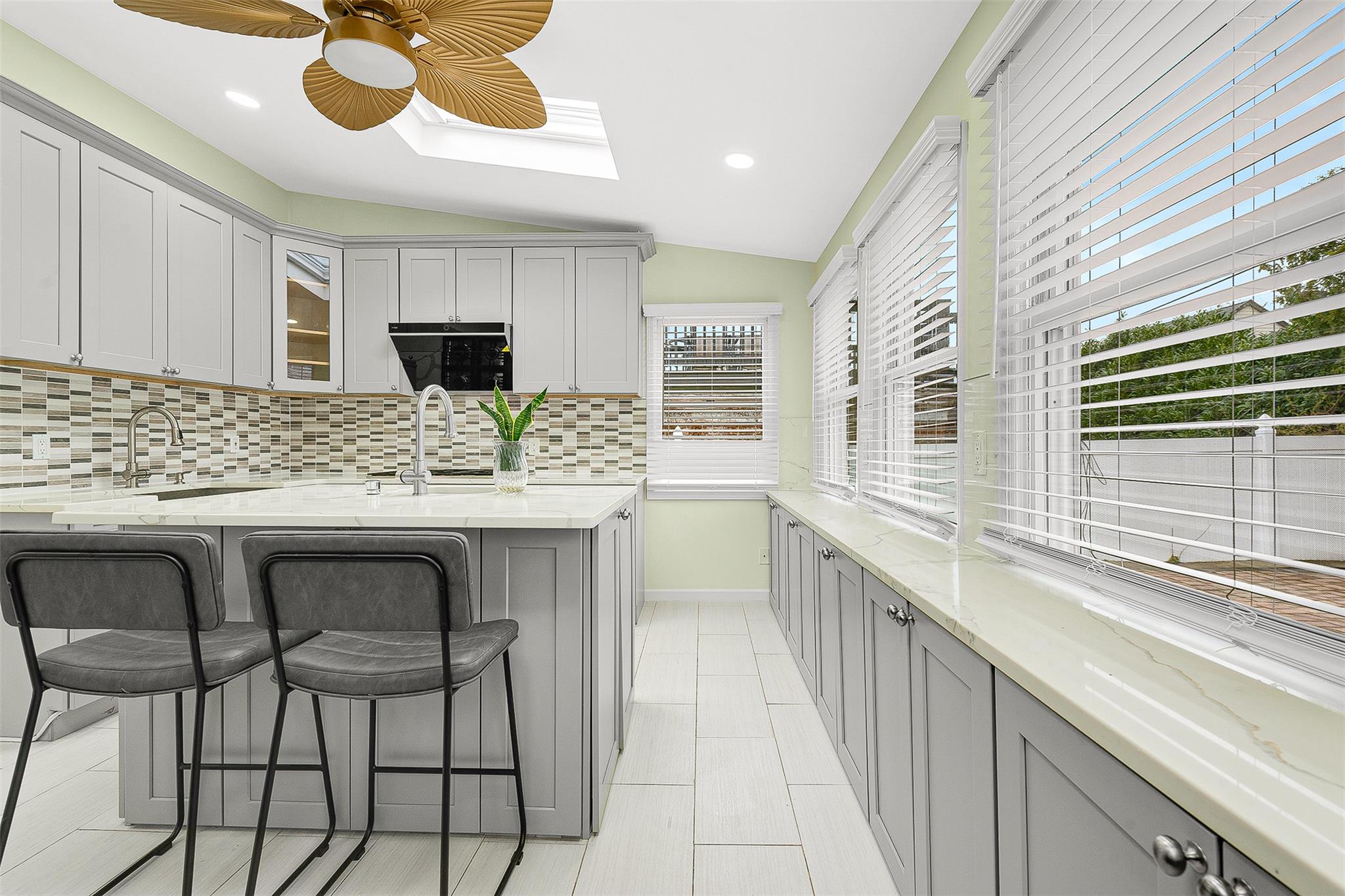 #15 photo, 29-31 170 Street, Куинс ‖ Flushing , NY 11358