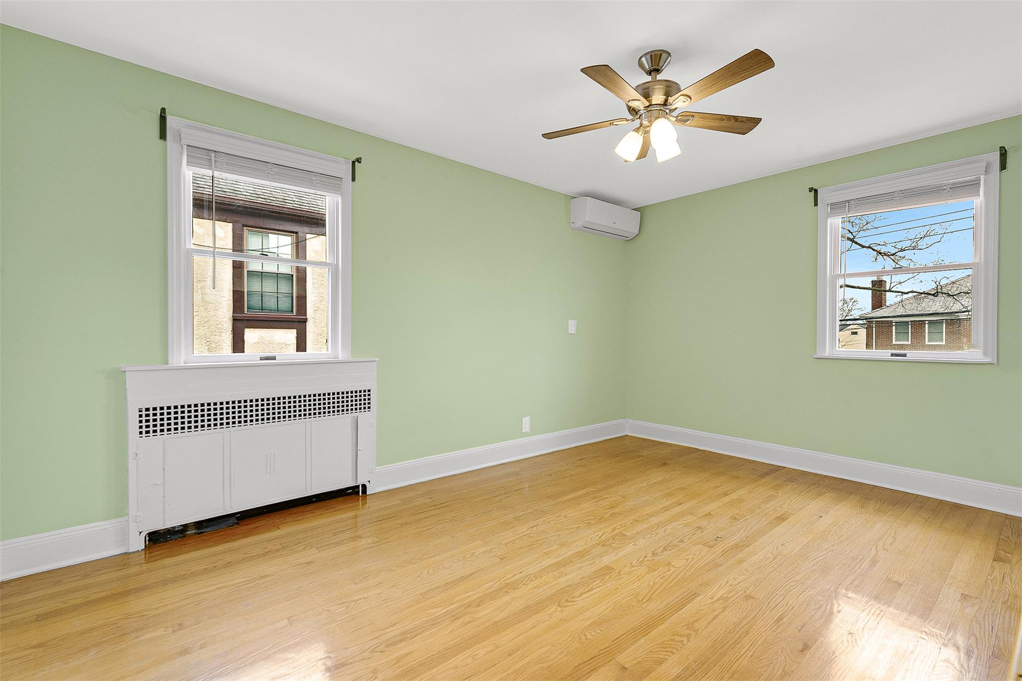 #20 photo, 29-31 170 Street, Куинс ‖ Flushing , NY 11358