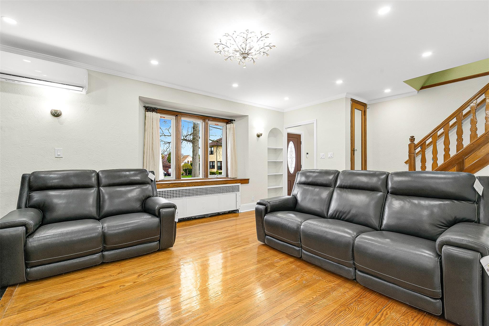 #5 photo, 29-31 170 Street, Куинс ‖ Flushing , NY 11358