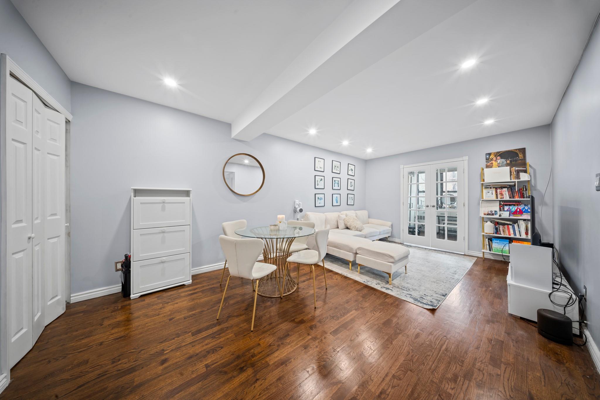 #5 photo, 5803 Calloway Street, كوينز Corona , NY 11368