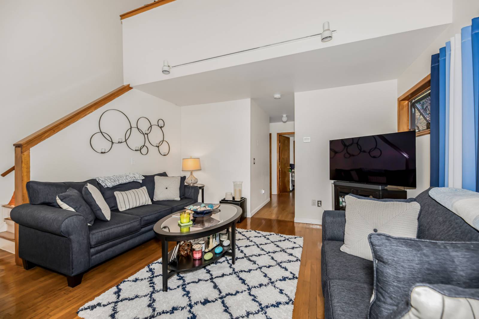 #4 photo, 764 Warburton Ave, Yonkers , NY 10701