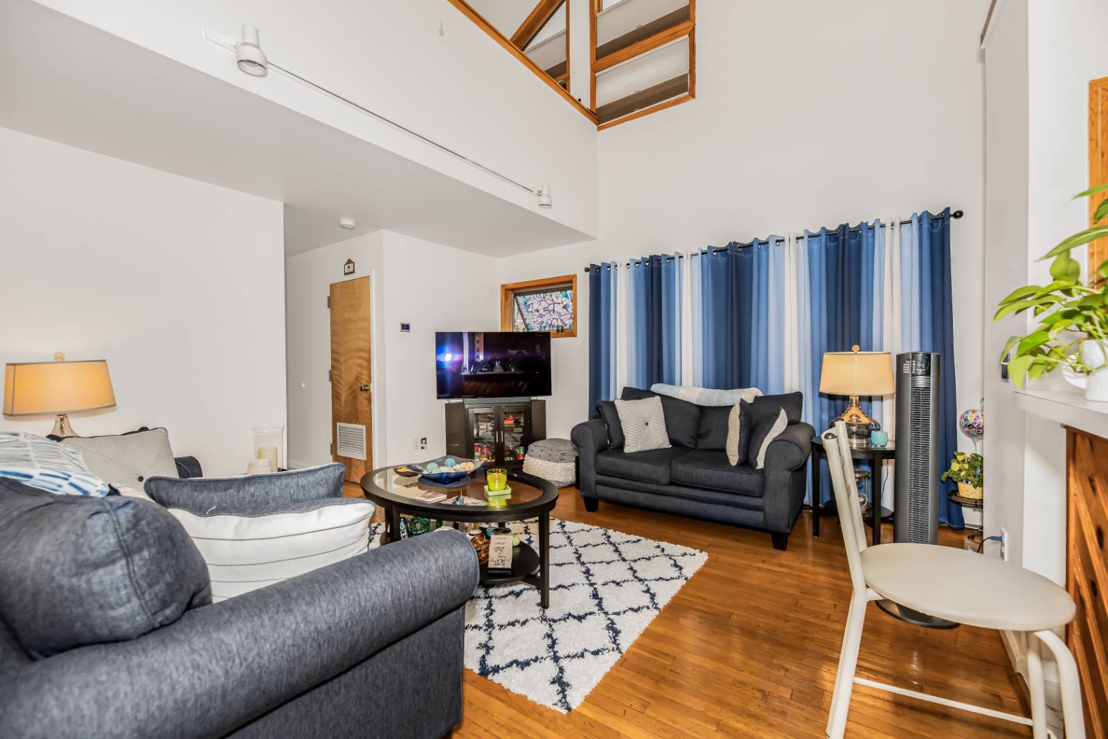 #5 photo, 764 Warburton Ave, Yonkers , NY 10701