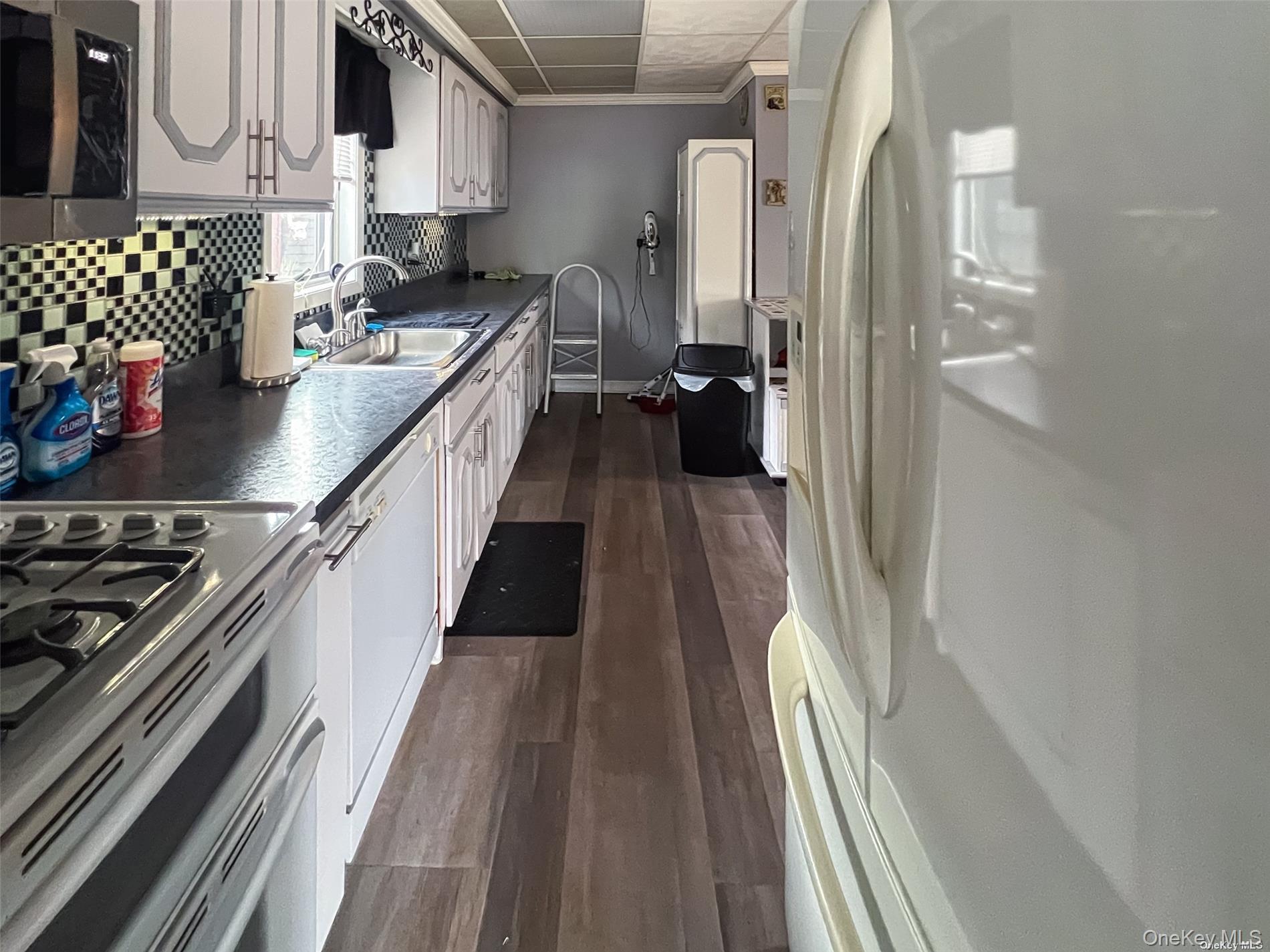 #11 photo, 9 Reinhart Court, サフォーク郡 Melville , NY 11747