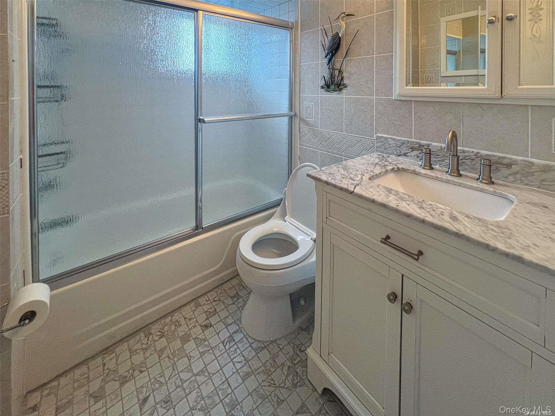 #13 photo, 9 Reinhart Court, サフォーク郡 Melville , NY 11747