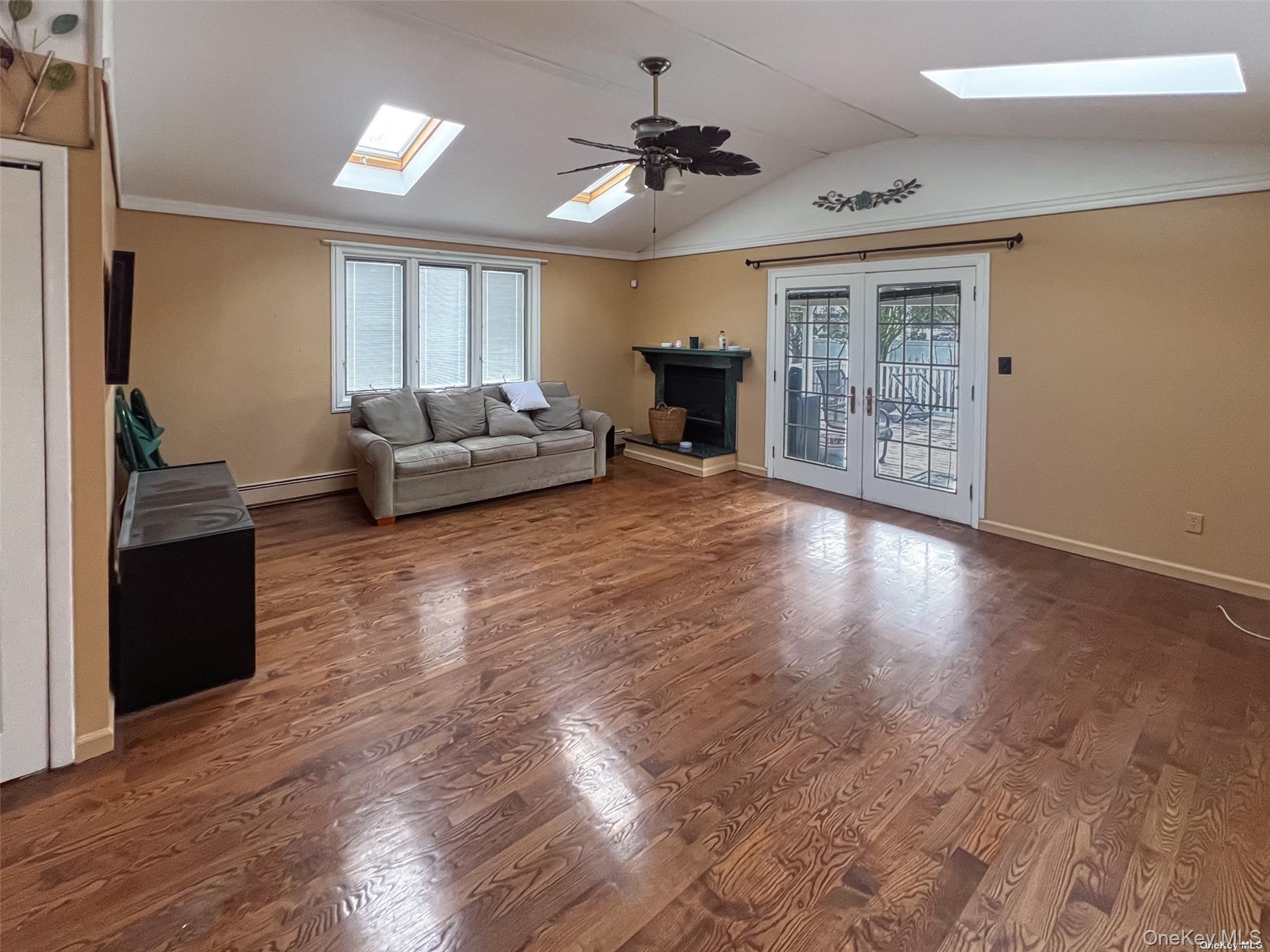 #15 photo, 9 Reinhart Court, サフォーク郡 Melville , NY 11747