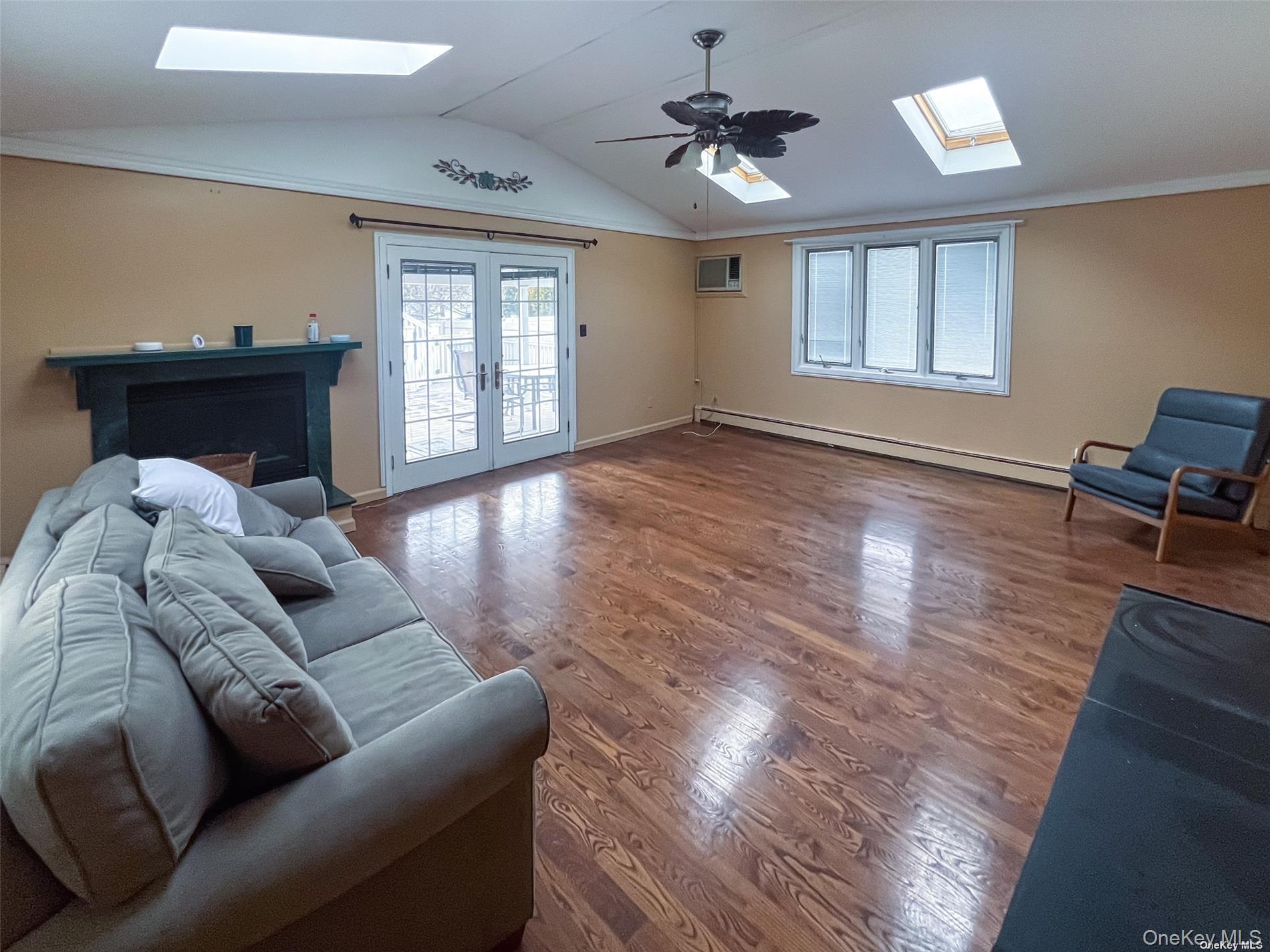 #16 photo, 9 Reinhart Court, サフォーク郡 Melville , NY 11747