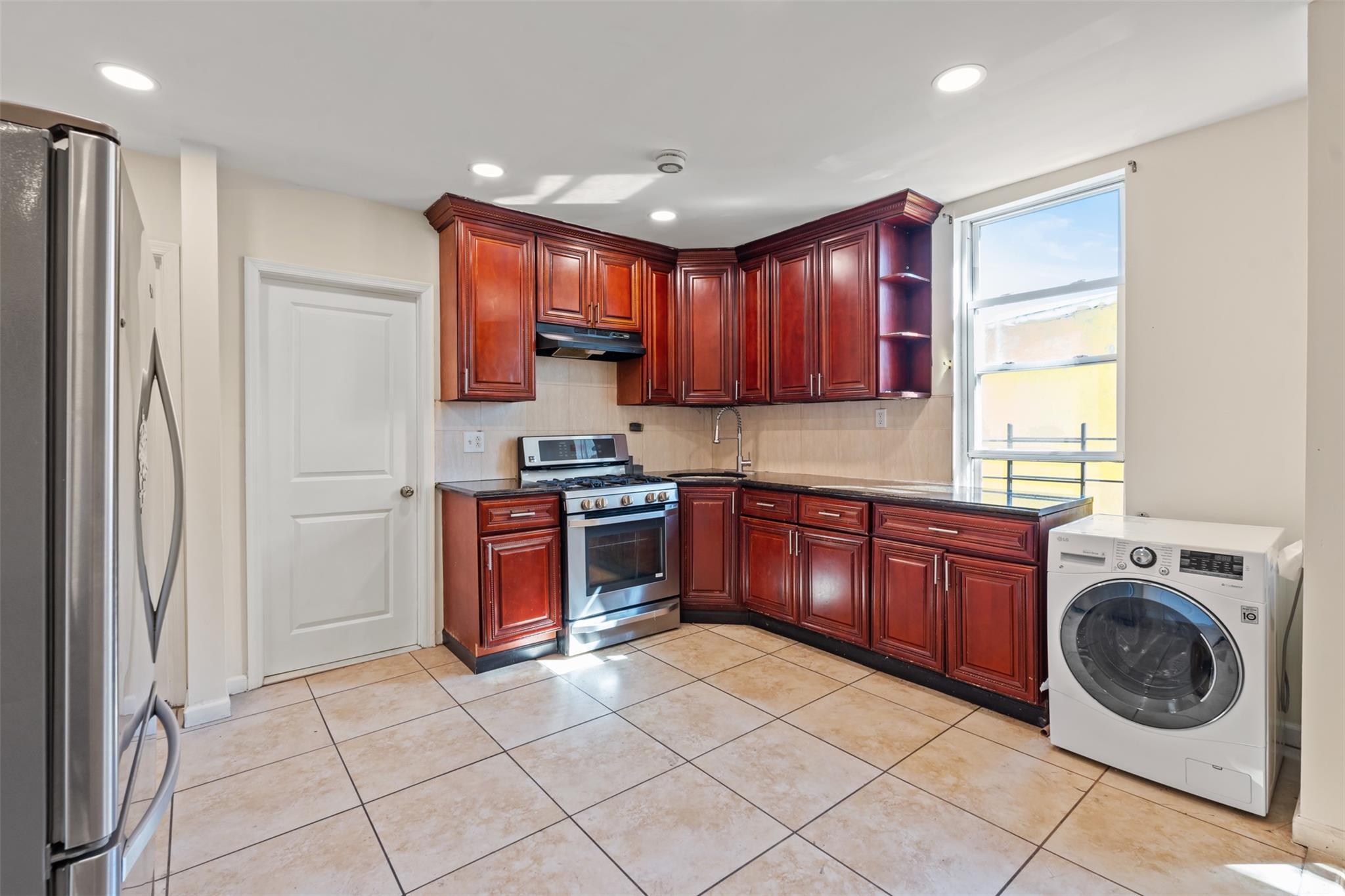 #6 photo, 4392 Park Avenue, ブロンクス区 Bronx , NY 10457