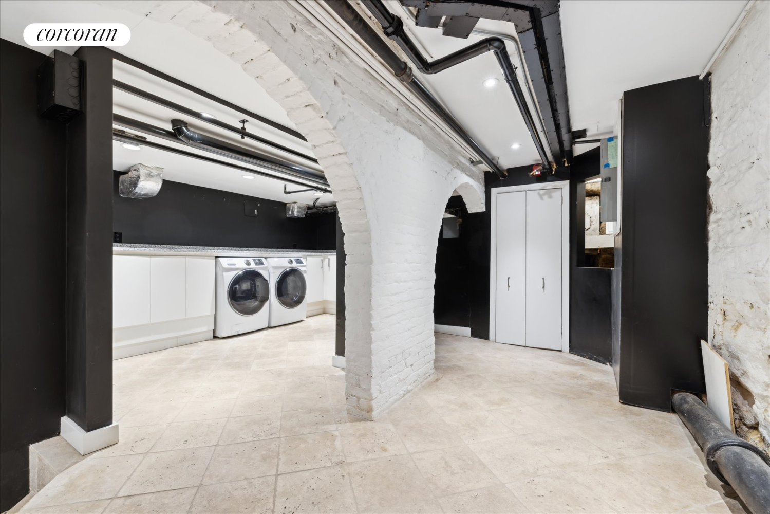 #21 photo, 132 E 62ND Street, Lenox Hill , NY 10065