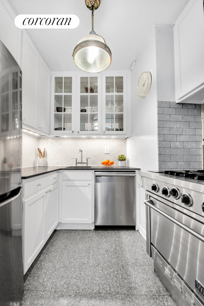 #6 photo, 116 PINEHURST Avenue, マンハッタン Hudson Heights , NY 10033