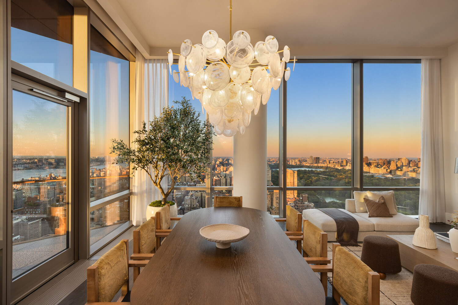 #9 photo, 50 W 66TH Street, マンハッタン Lincoln Square , NY 10023