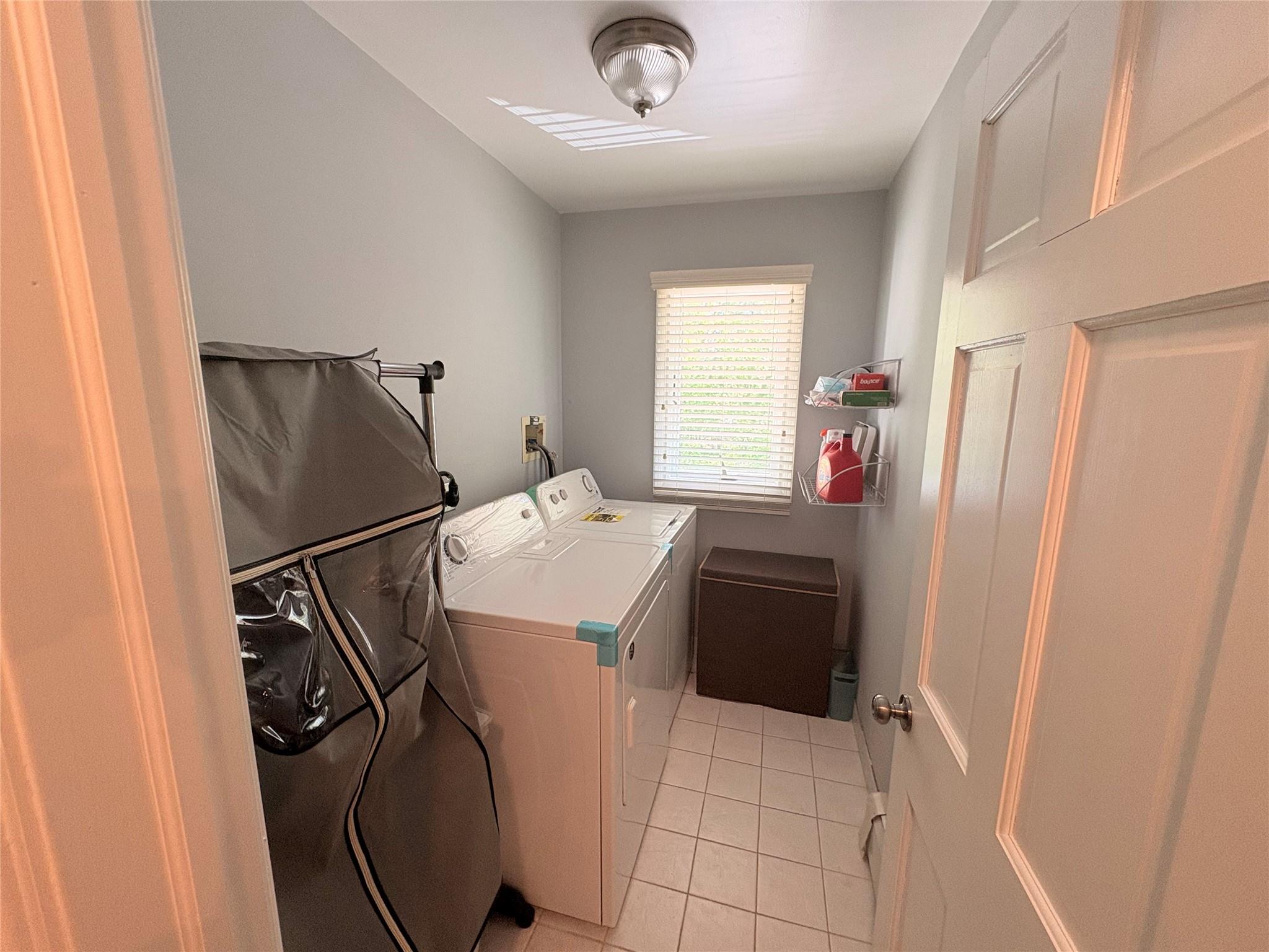 #14 photo, 722 Palmetto Drive, 長島 Franklin Square , NY 11010