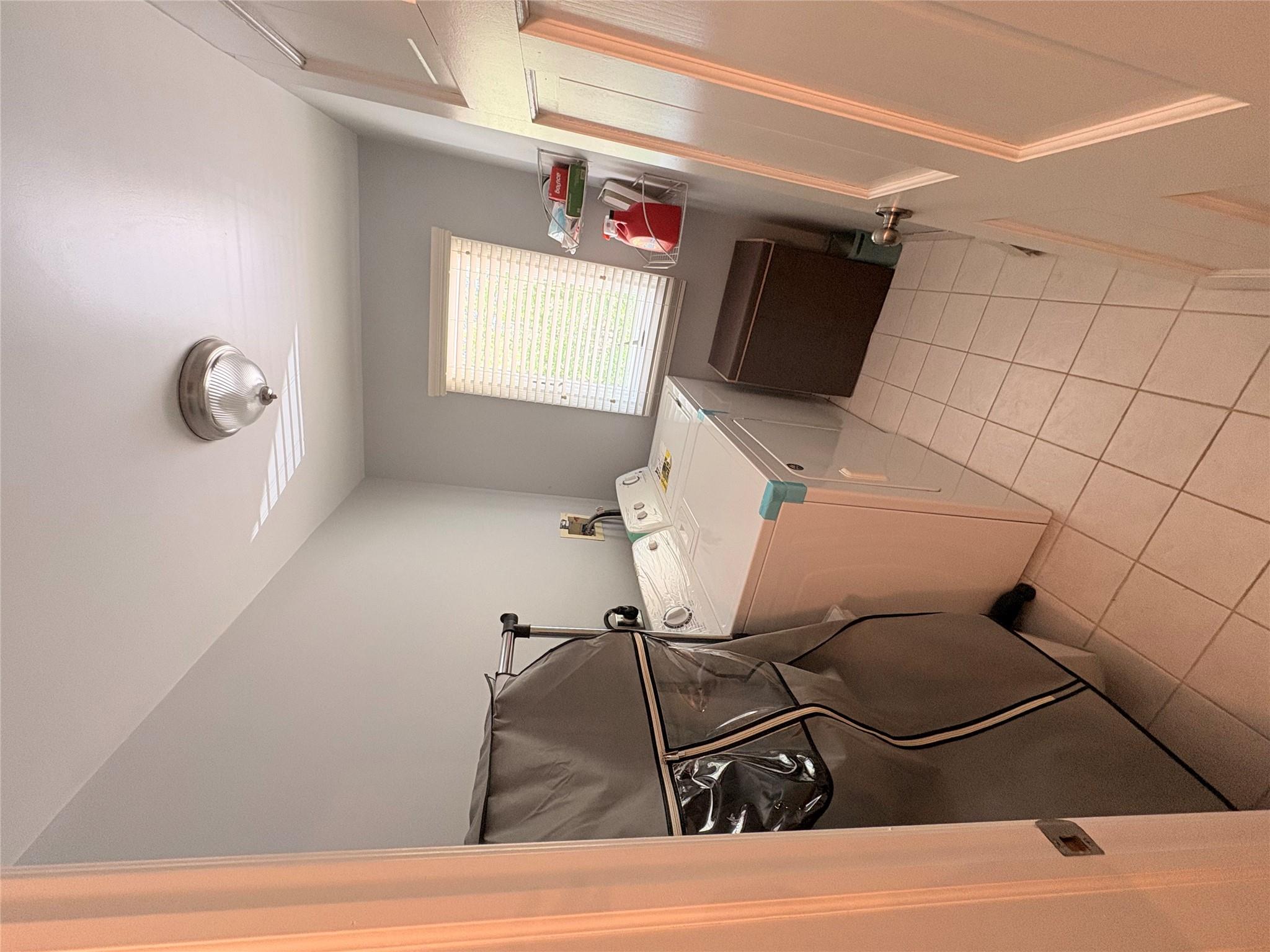 #15 photo, 722 Palmetto Drive, 長島 Franklin Square , NY 11010