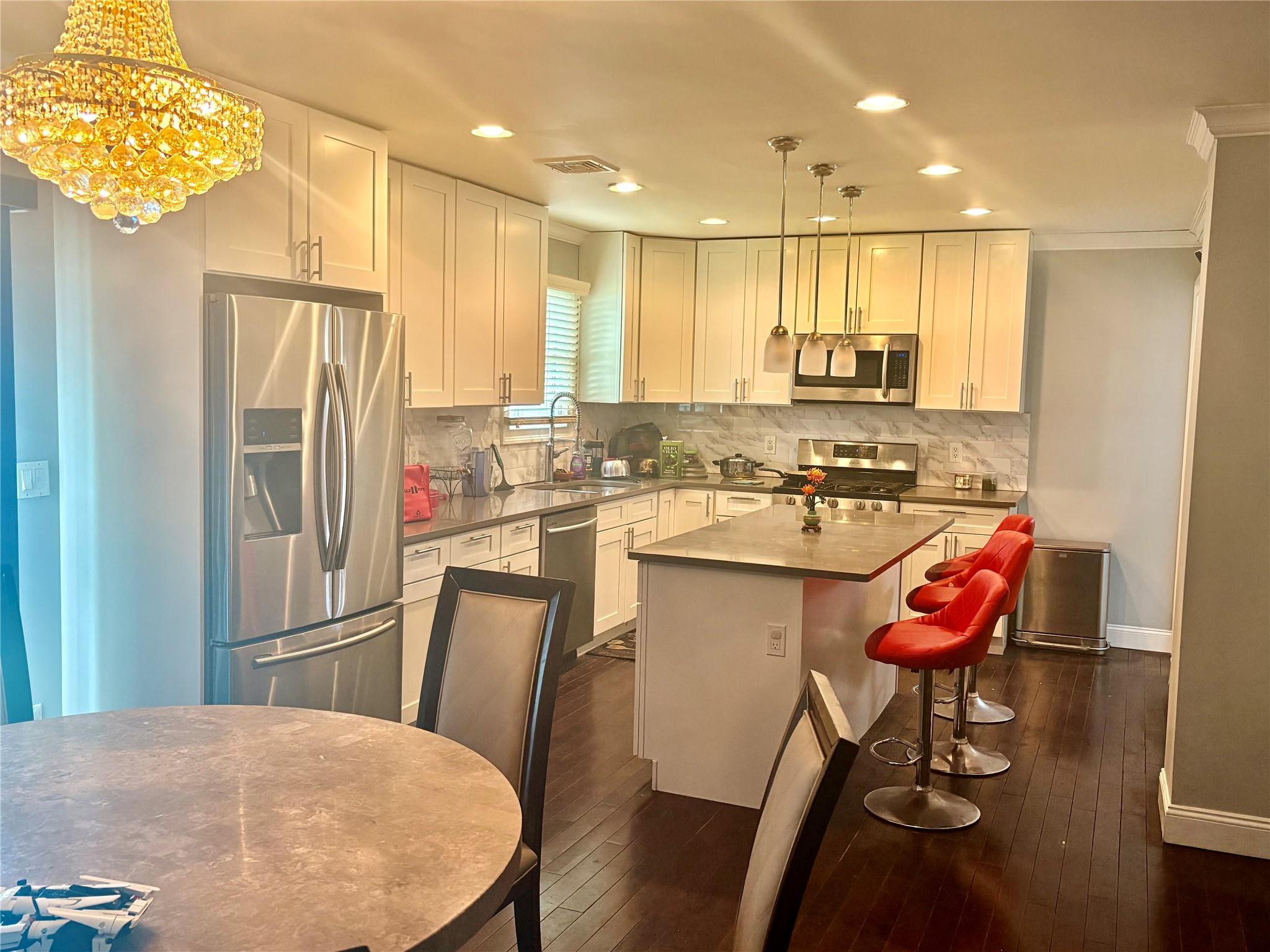 #5 photo, 722 Palmetto Drive, 長島 Franklin Square , NY 11010