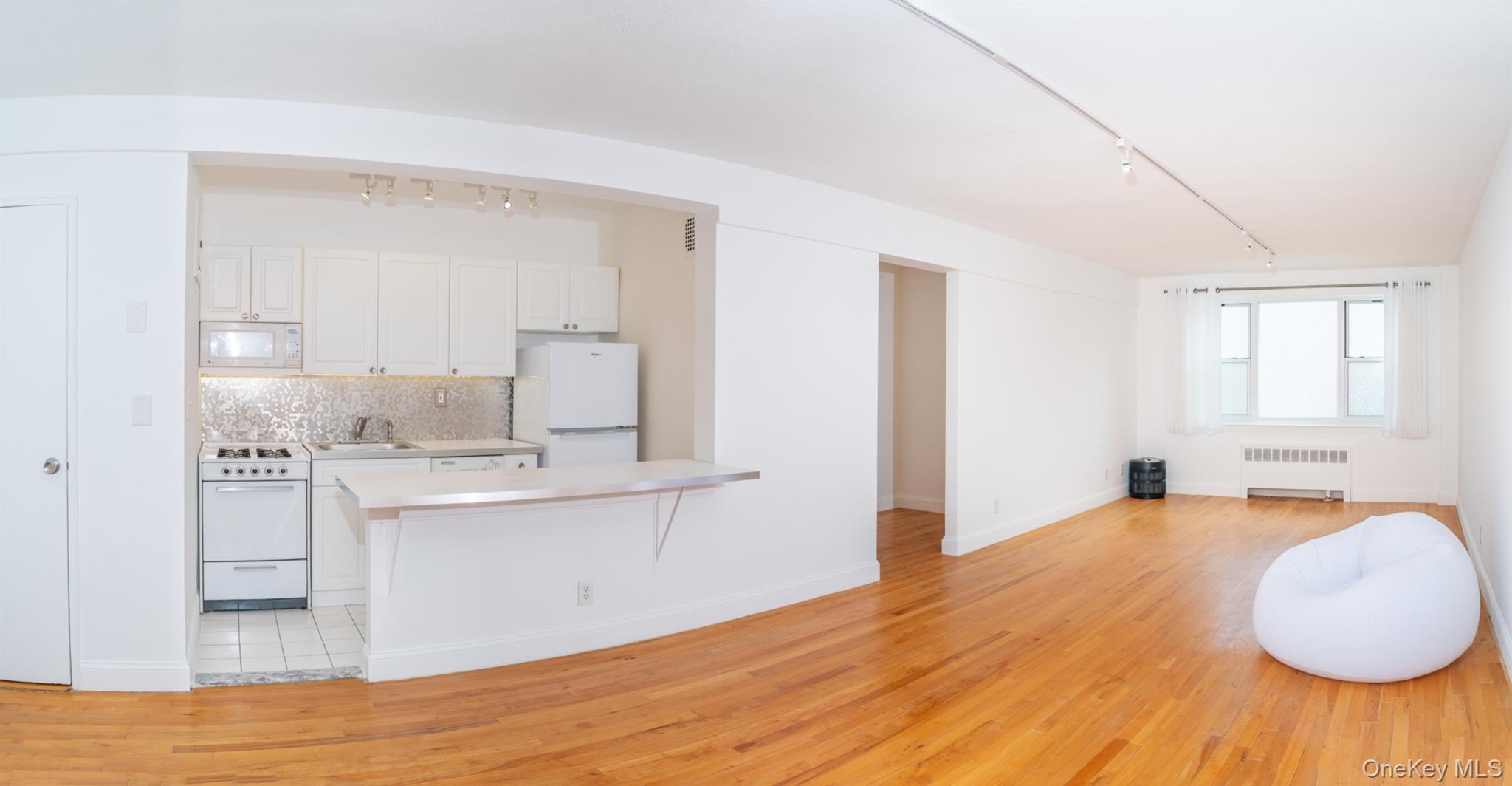 #2 photo, 279 N Broadway, Yonkers , NY 10701