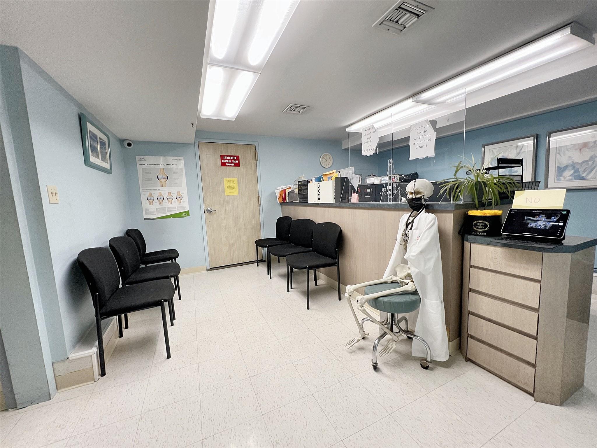 #6 photo, 105-09 Jamaica Avenue, クイーンズ区 Richmond Hill , NY 11418