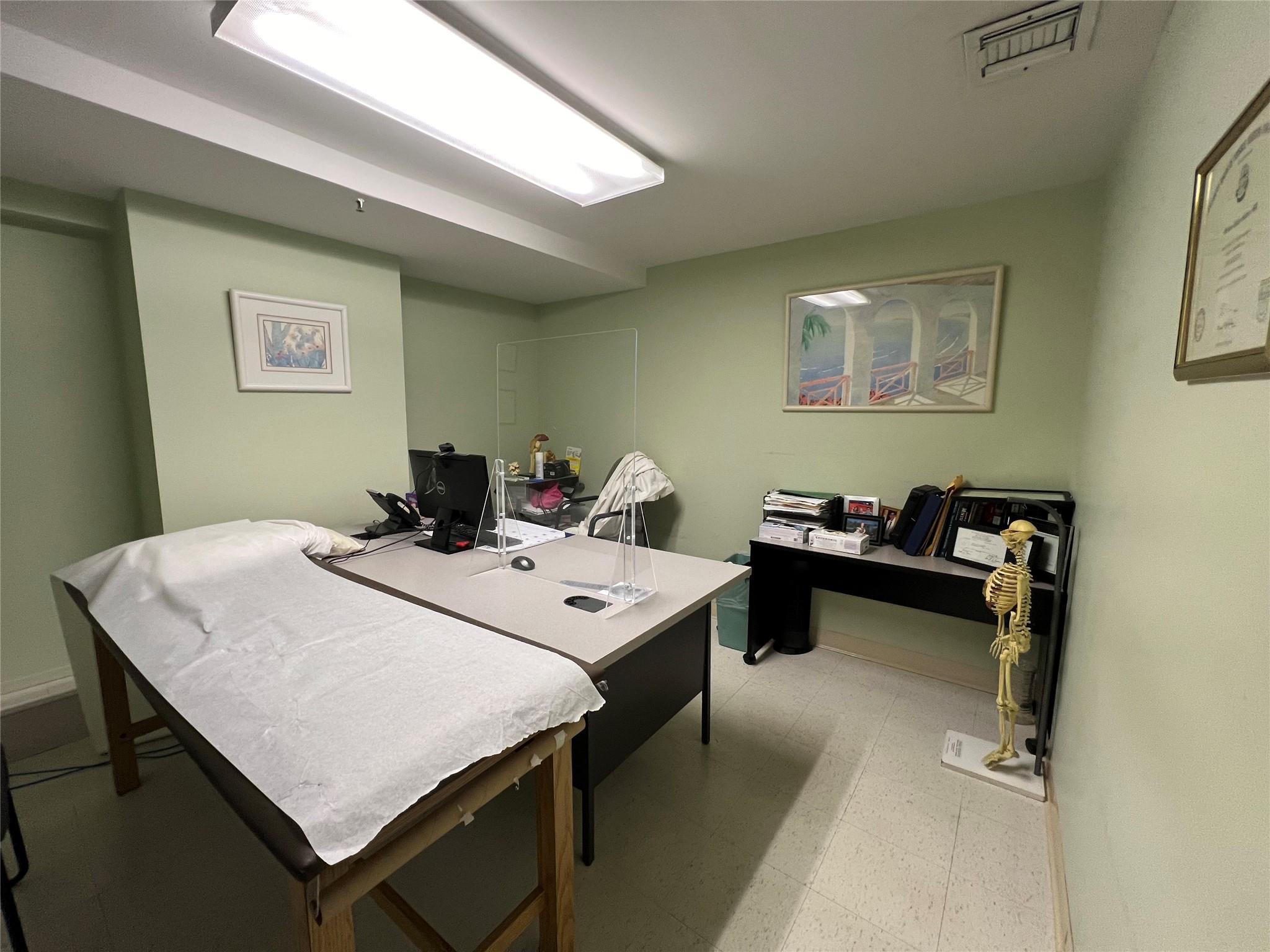 #7 photo, 105-09 Jamaica Avenue, クイーンズ区 Richmond Hill , NY 11418