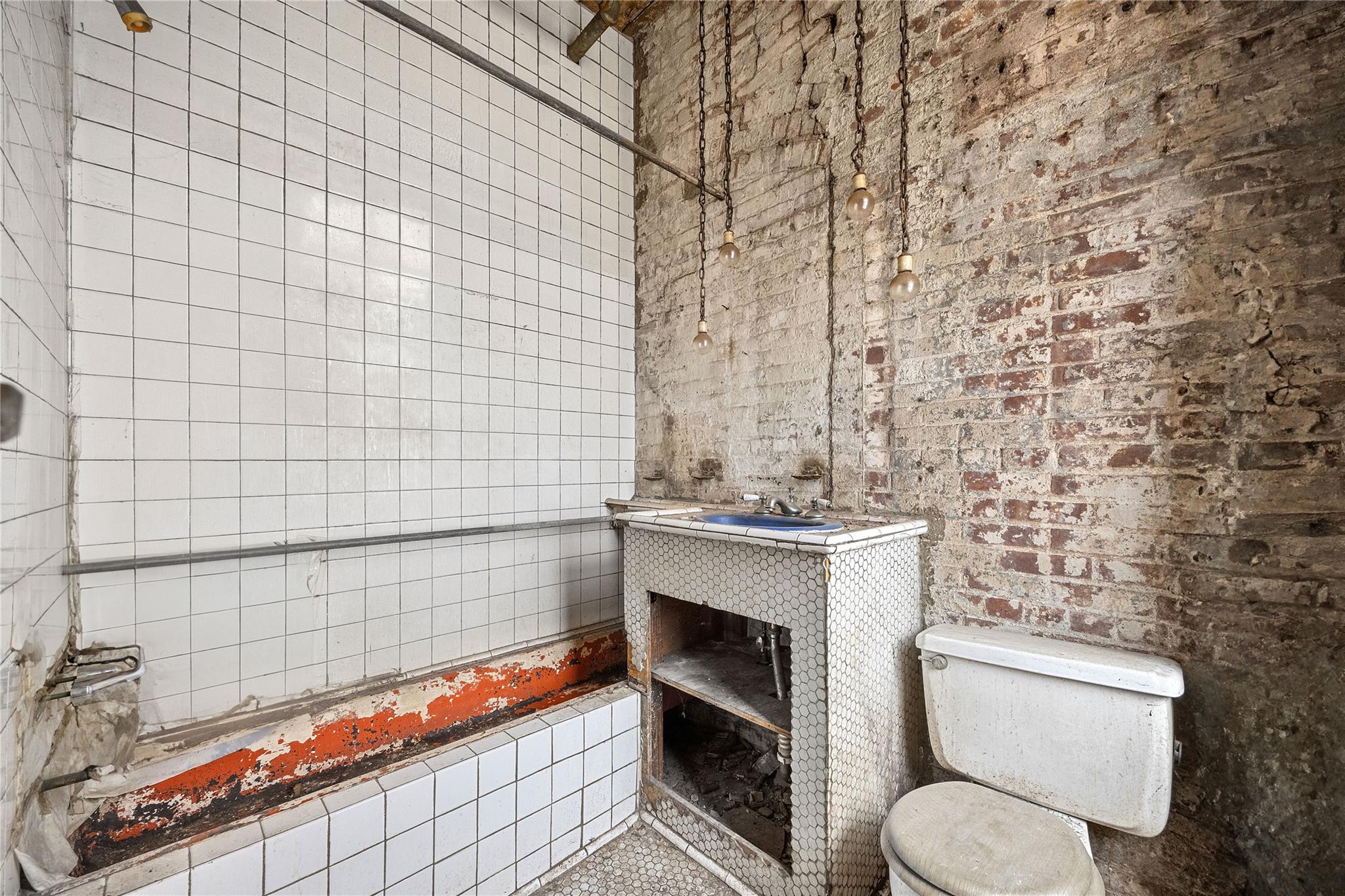 #19 photo, 465 W Broadway, Манхэттен ‖ New York (Manhattan) , NY 10012