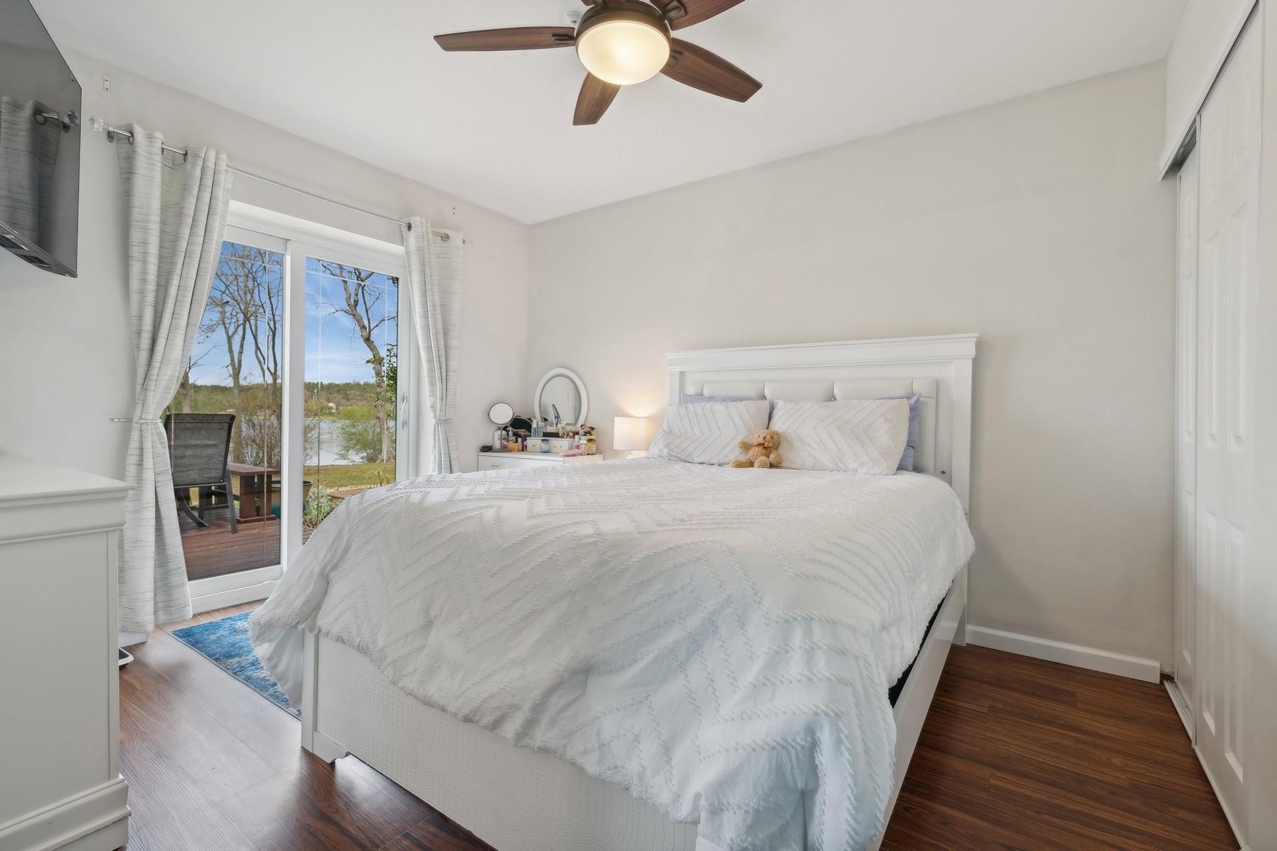 #11 photo, 605 Lake Court, سوفولك Middle Island , NY 11953