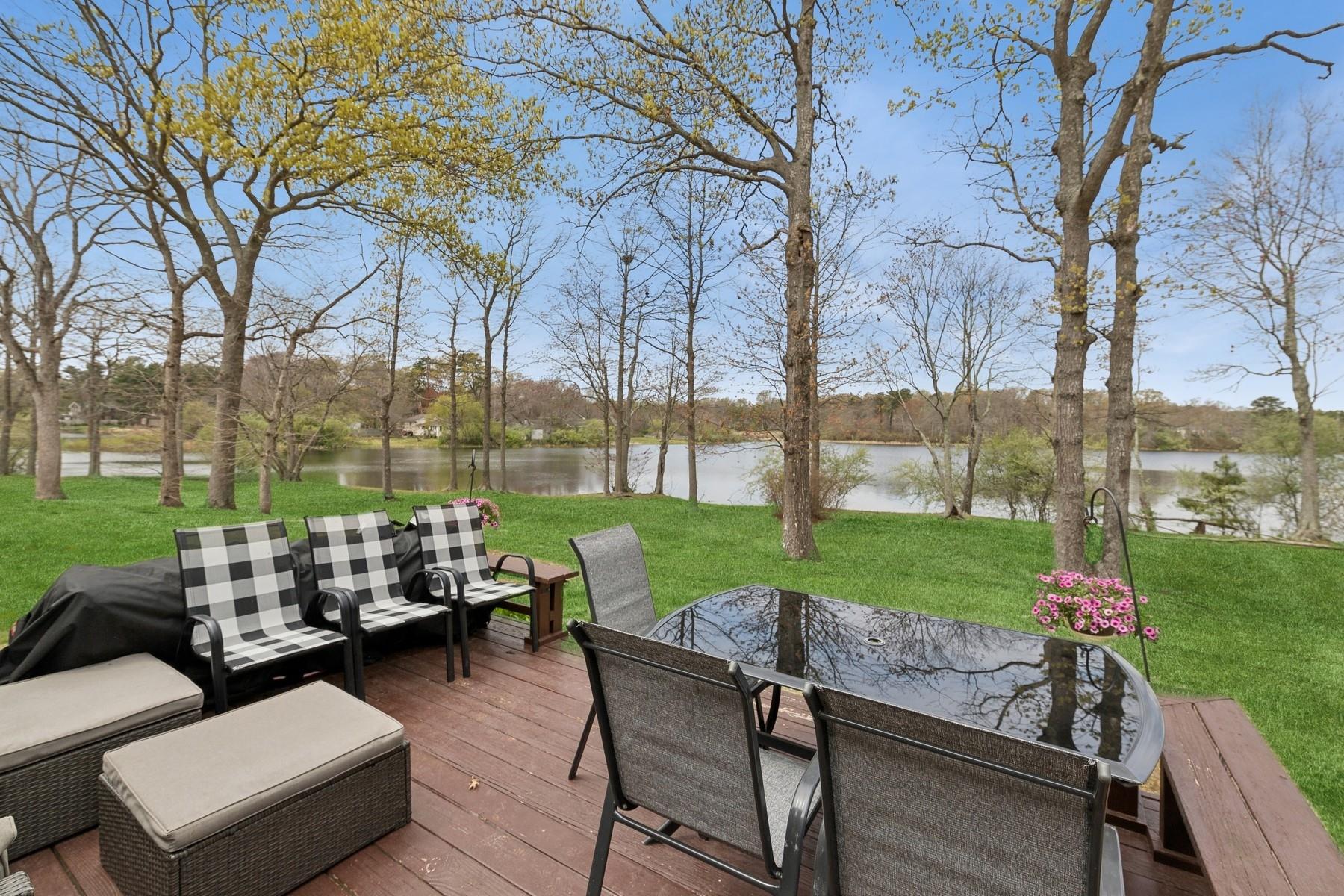 #13 photo, 605 Lake Court, سوفولك Middle Island , NY 11953