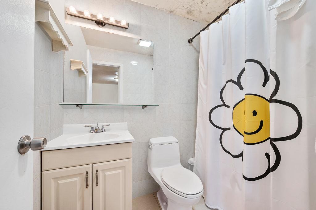 #11 photo, 43-07 162 Street, Flushing , NY 11358