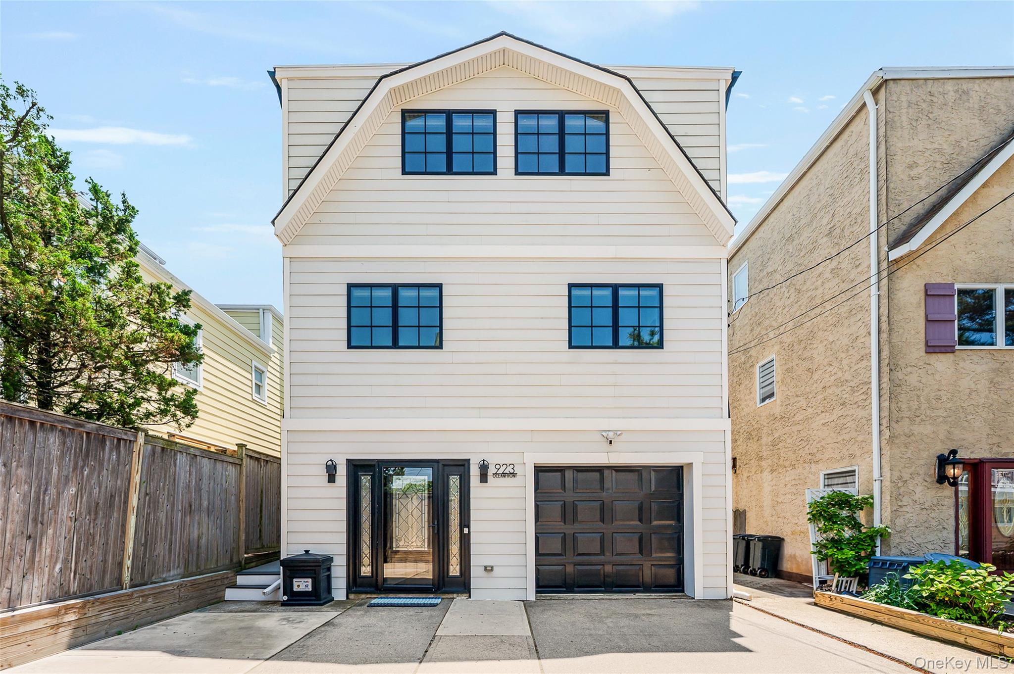 #2 photo, 923 Oceanfront, ナッソー郡 Long Beach , NY 11561