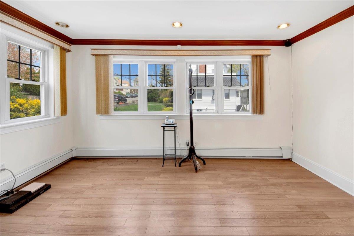 #14 photo, 12 Pilgrim Avenue, Yonkers , NY 10710