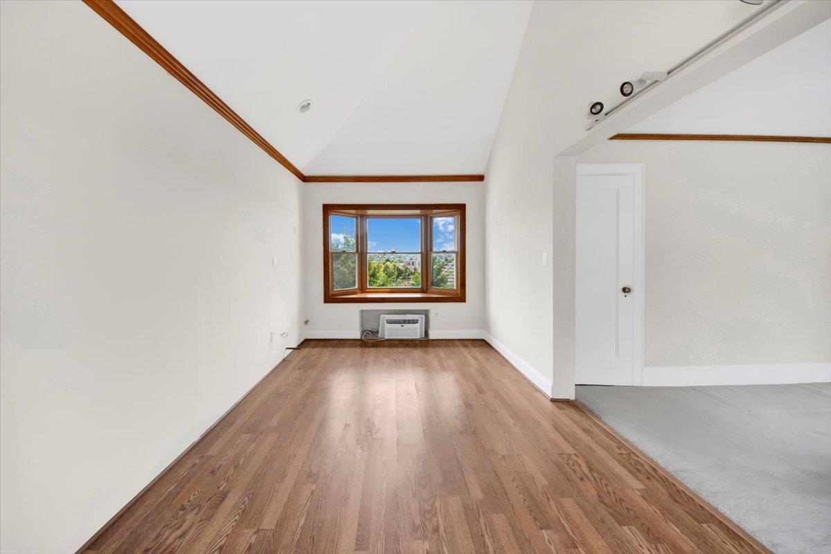 #17 photo, 12 Pilgrim Avenue, Yonkers , NY 10710