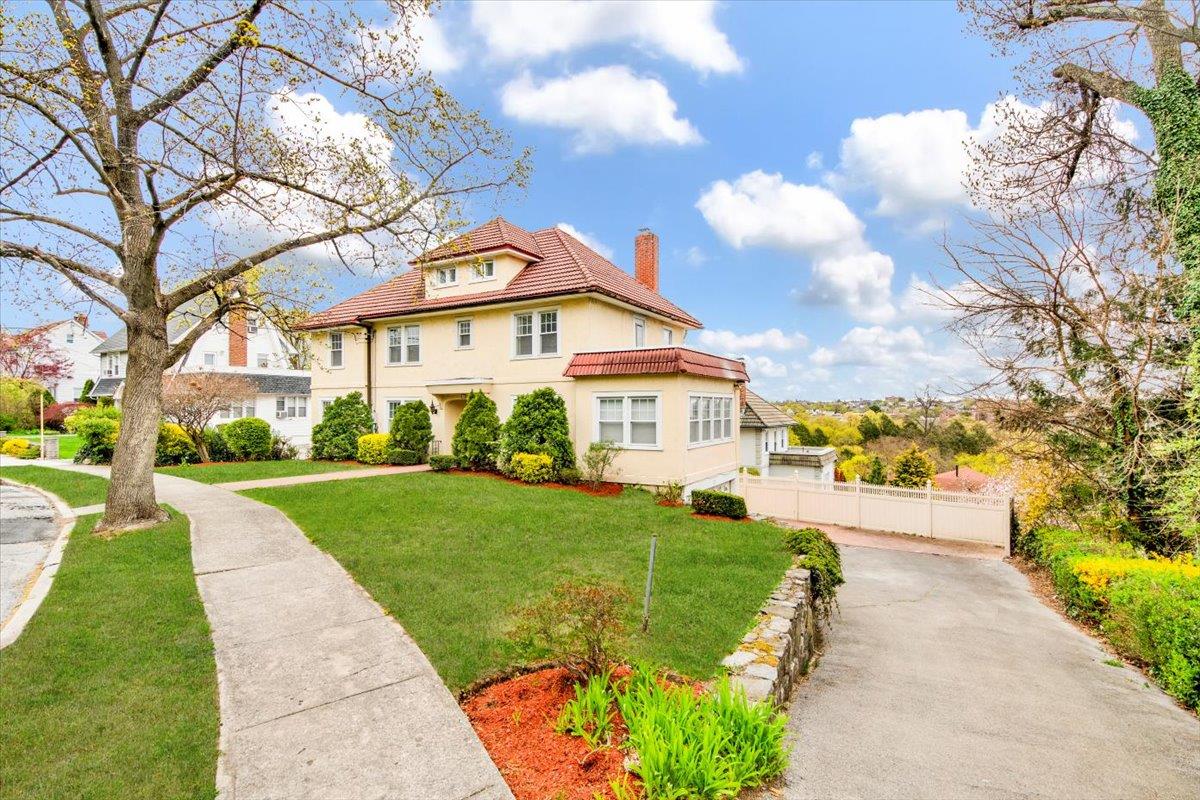 #3 photo, 12 Pilgrim Avenue, Yonkers , NY 10710