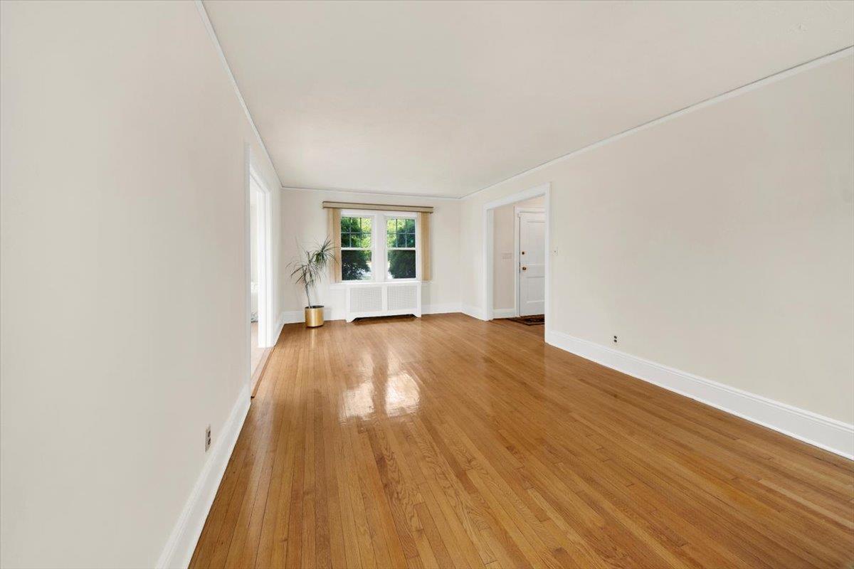 #5 photo, 12 Pilgrim Avenue, Yonkers , NY 10710