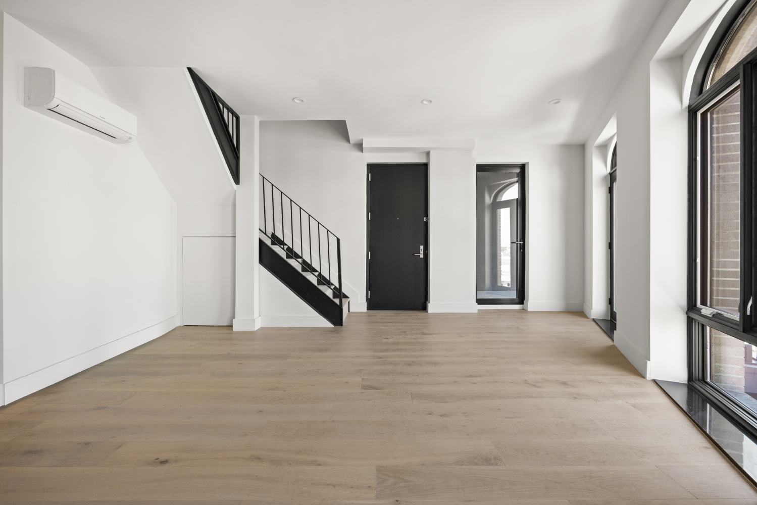 #21 photo, 1048 FLUSHING Avenue, Bushwick , NY 11237