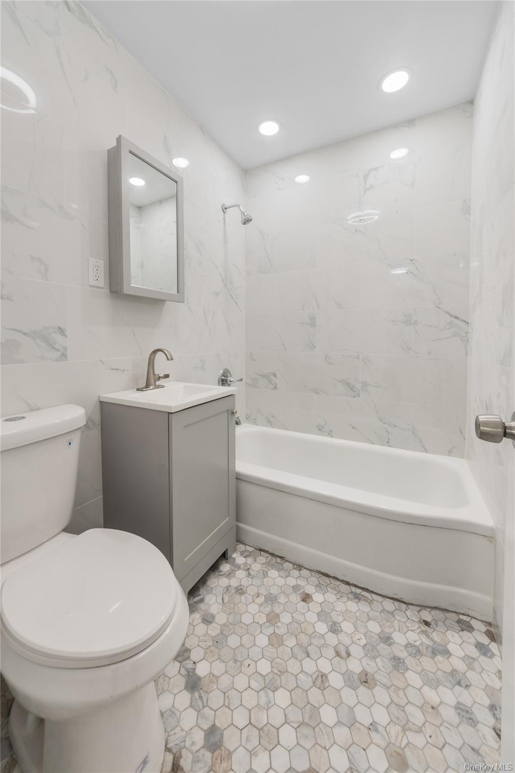 #9 photo, 84 Courter Avenue, Yonkers , NY 10705