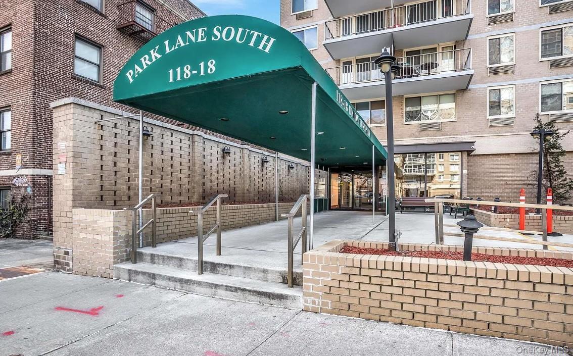 #2 photo, 118-18 Union Turnpike, クイーンズ区 Kew Gardens , NY 11415