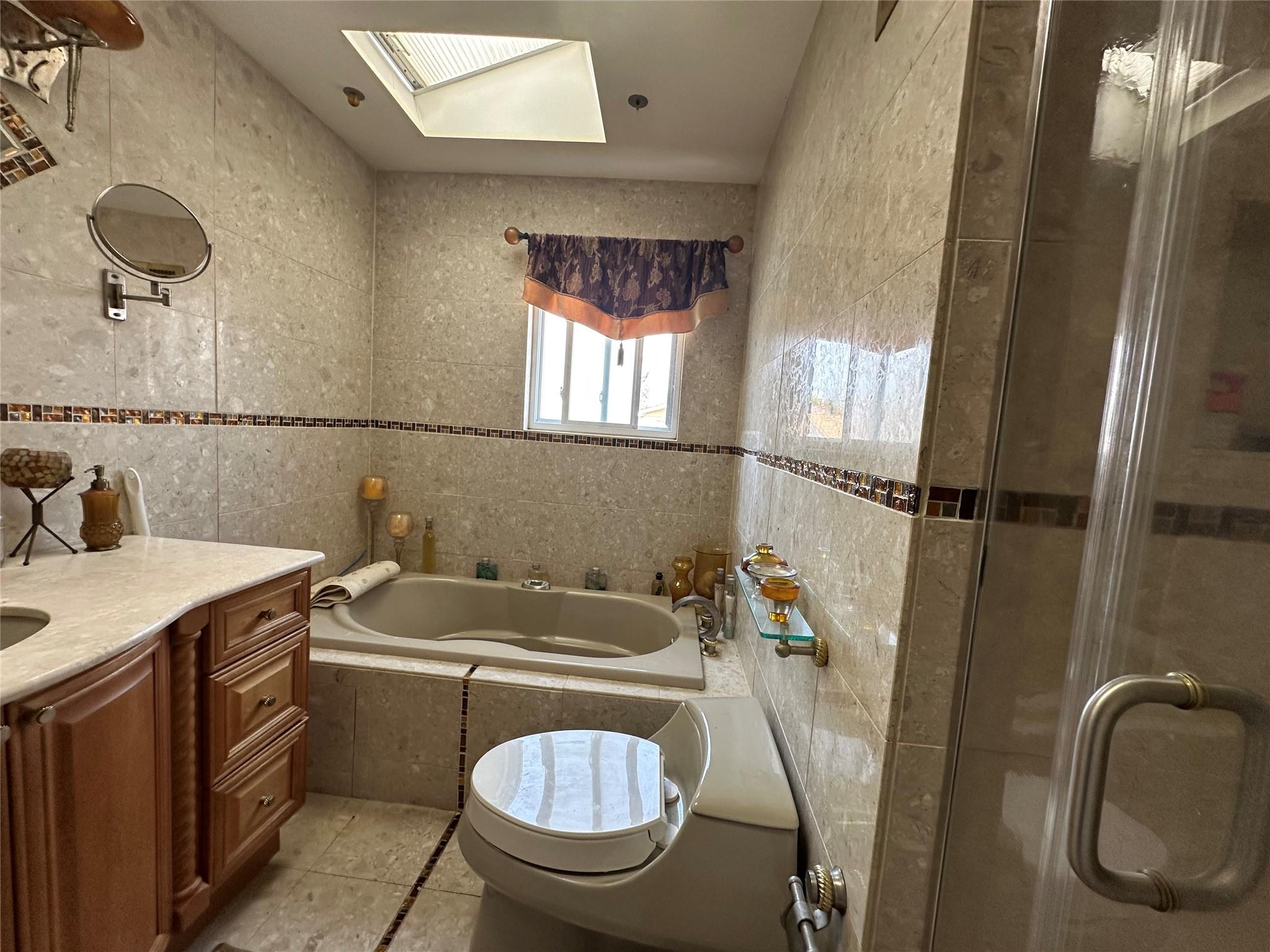 #12 photo, 919 Pinelake Drive, West Hempstead , NY 11552