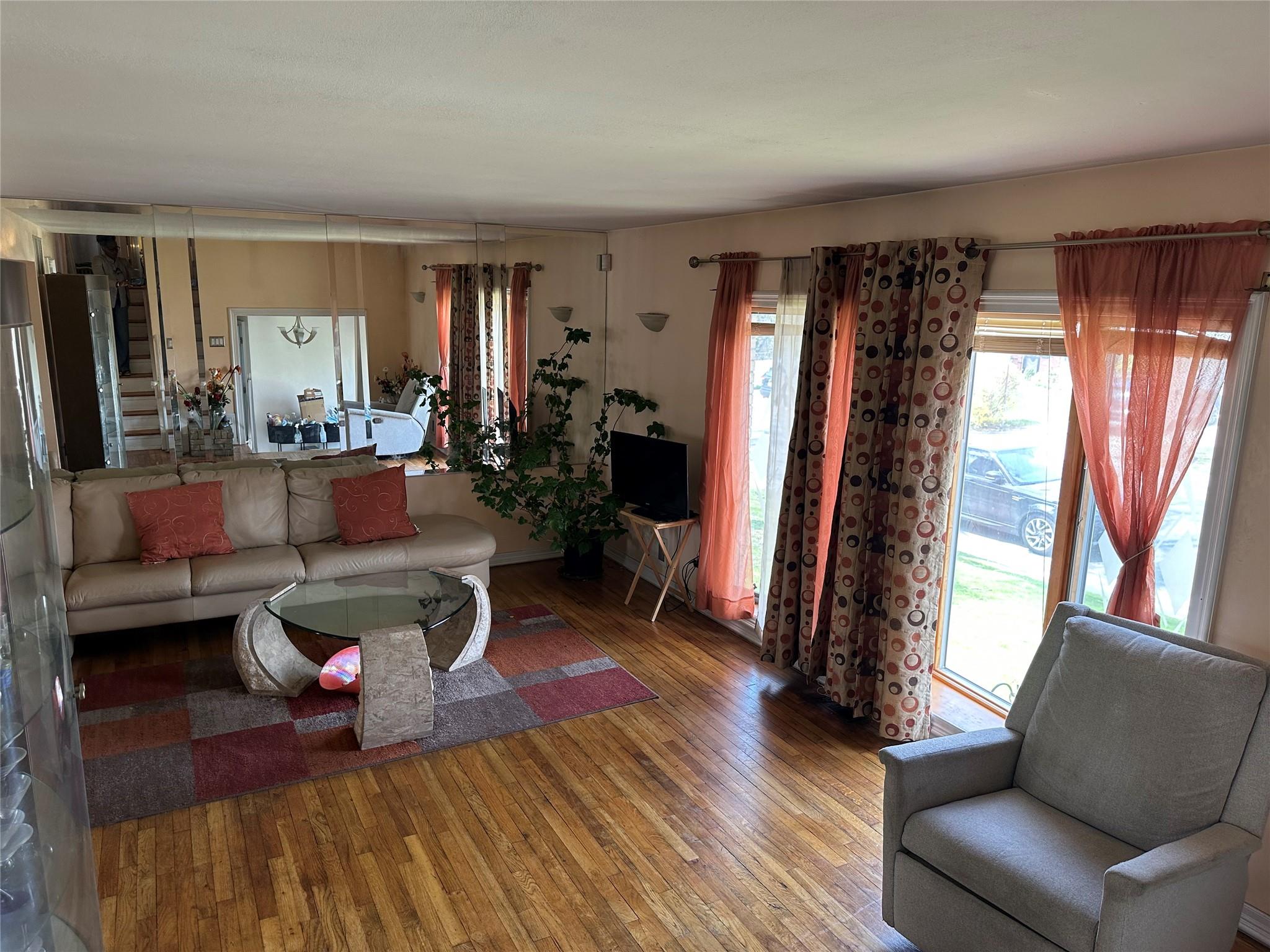 #6 photo, 919 Pinelake Drive, West Hempstead , NY 11552