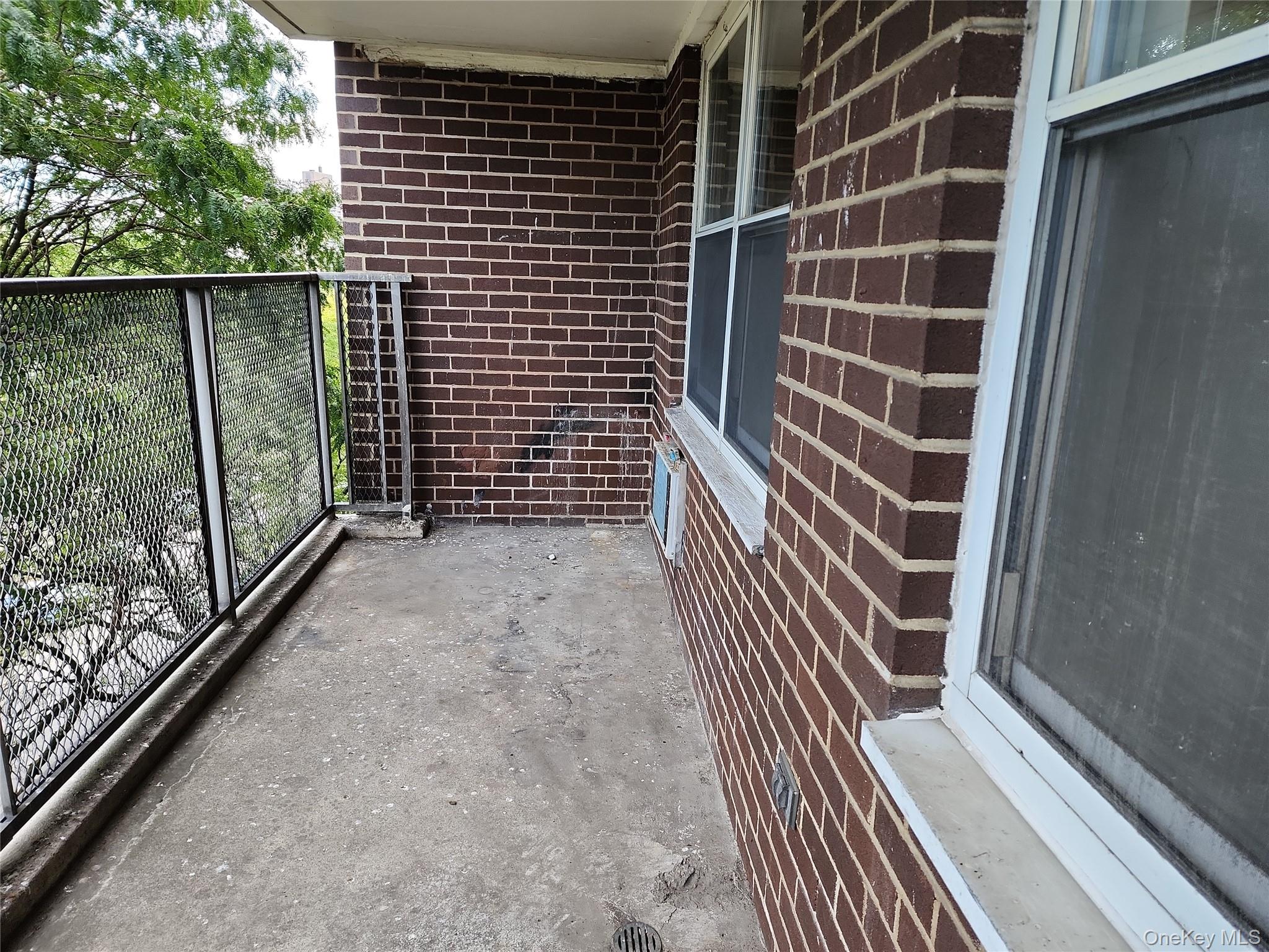 #13 photo, 2550 Olinville Avenue, ブロンクス区 Bronx , NY 10467