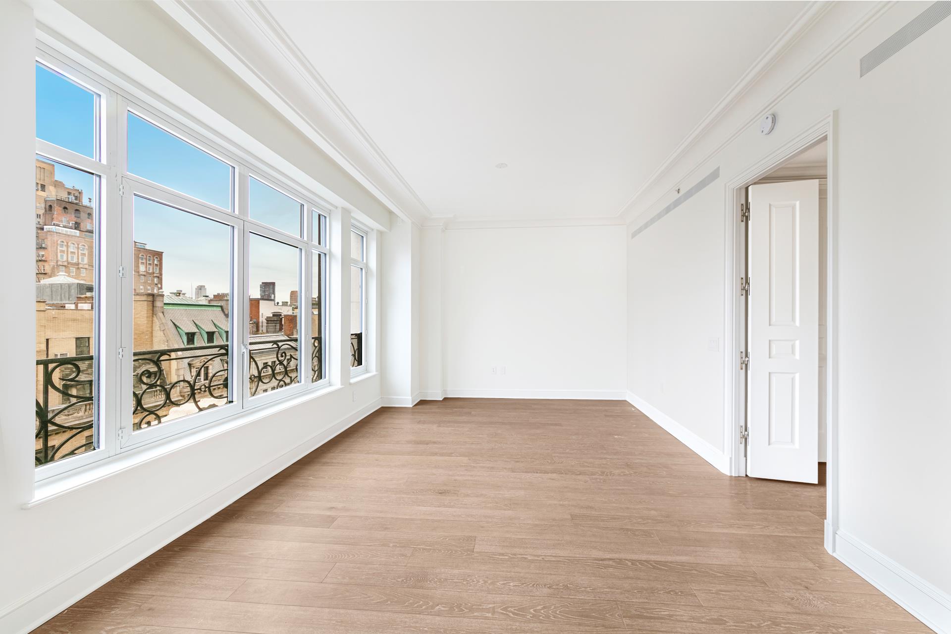 #13 photo, 27 E 79TH Street, マンハッタン Upper East Side , NY 10075