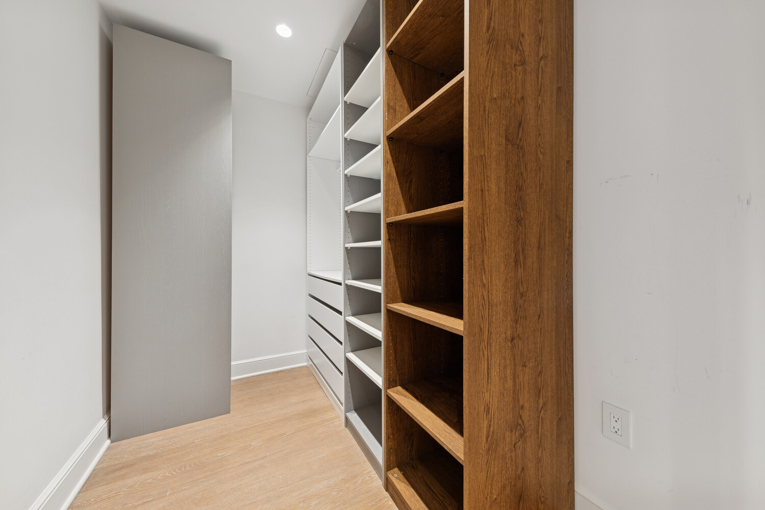 #15 photo, 27 E 79TH Street, Upper East Side , NY 10075