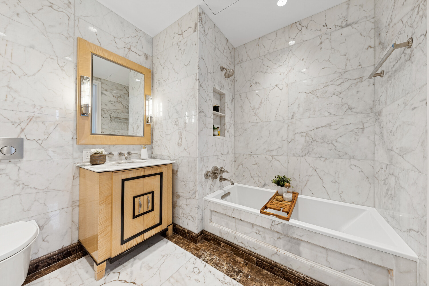 #18 photo, 27 E 79TH Street, Upper East Side , NY 10075