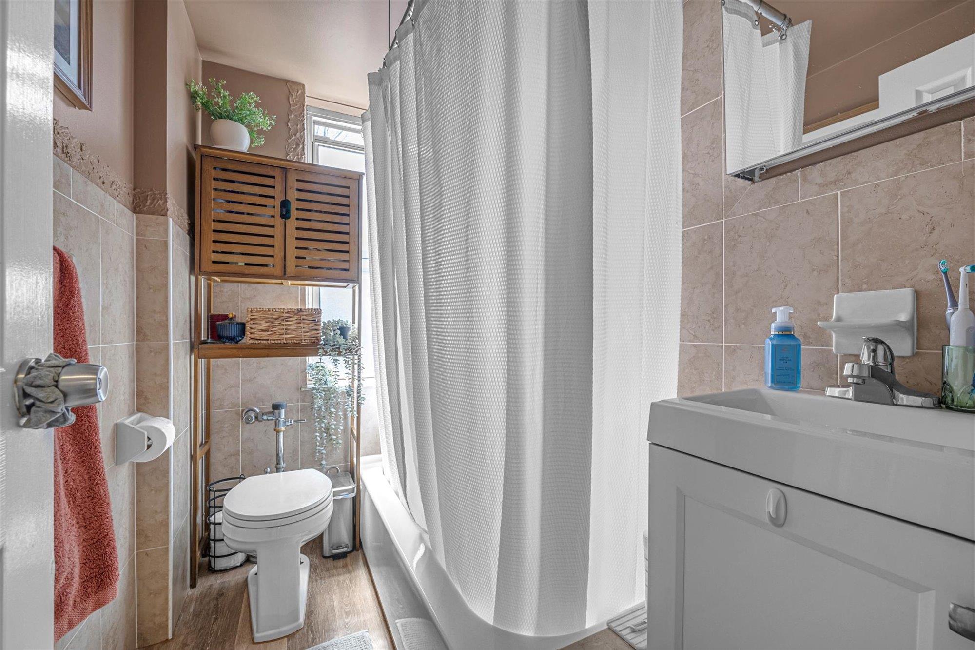 #10 photo, 141-45 78th Road, クイーンズ区 Kew Garden Hills , NY 11367