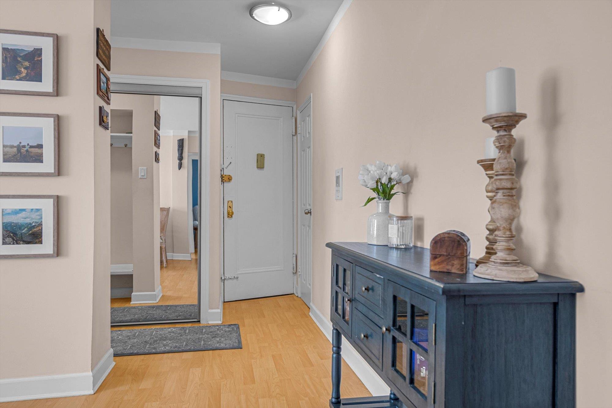 #2 photo, 141-45 78th Road, クイーンズ区 Kew Garden Hills , NY 11367