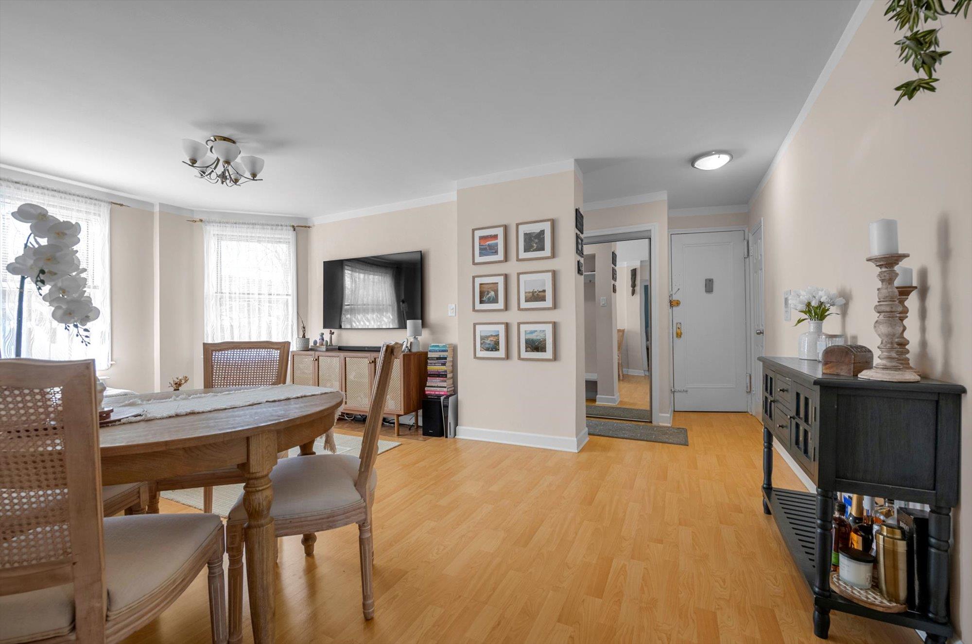 #6 photo, 141-45 78th Road, クイーンズ区 Kew Garden Hills , NY 11367