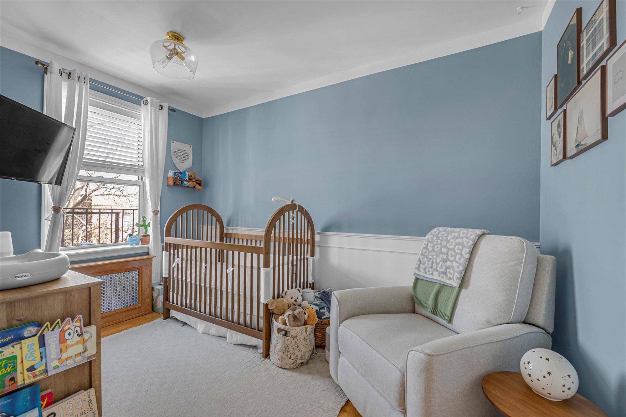 #9 photo, 141-45 78th Road, クイーンズ区 Kew Garden Hills , NY 11367