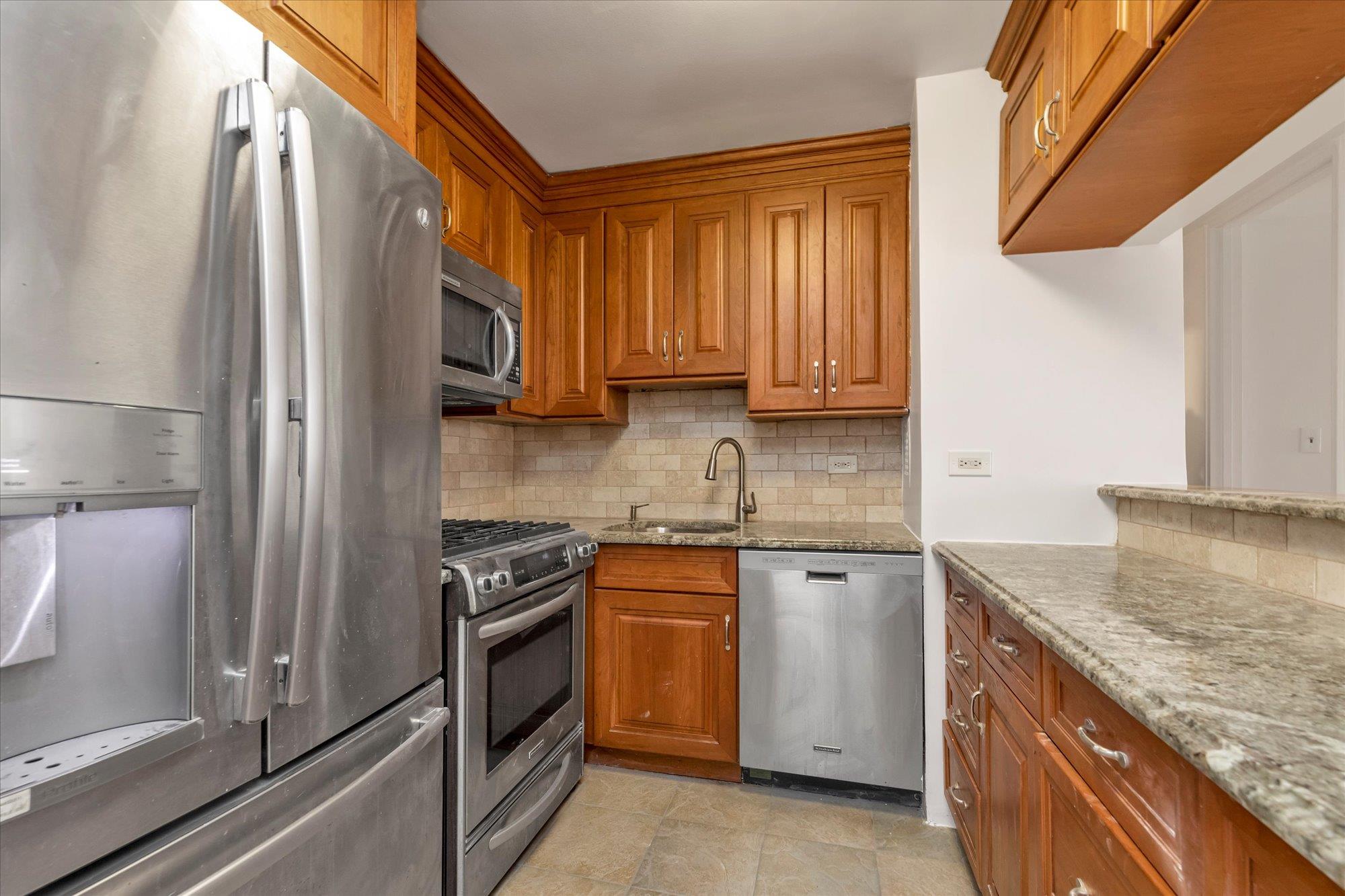 #9 photo, 35-20 Leverich Street, Jackson Heights , NY 11372